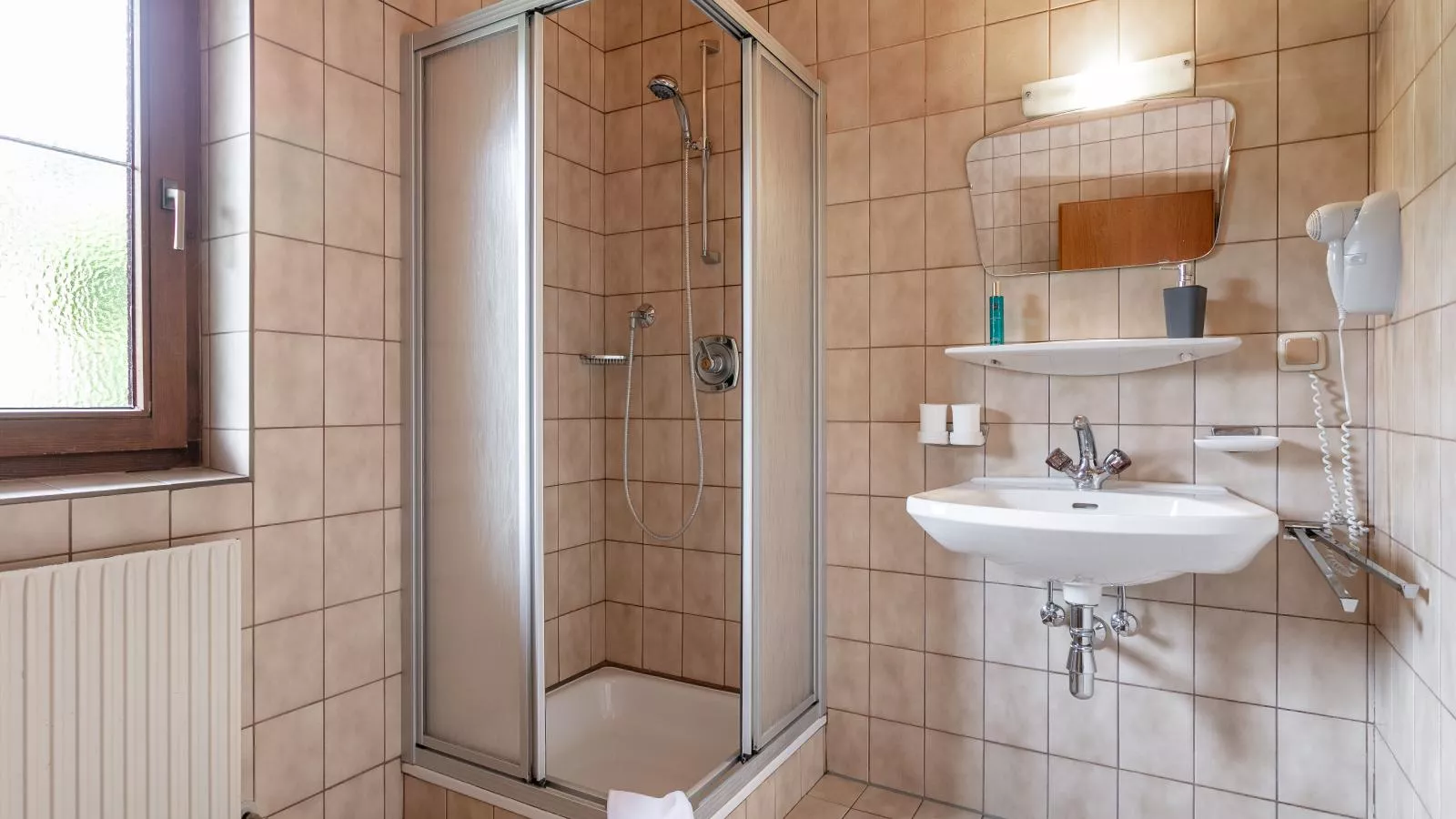 Zellner Top 1-Bathroom