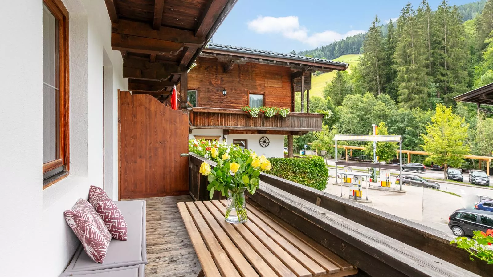 Zellner Top 1-Terrace balcony