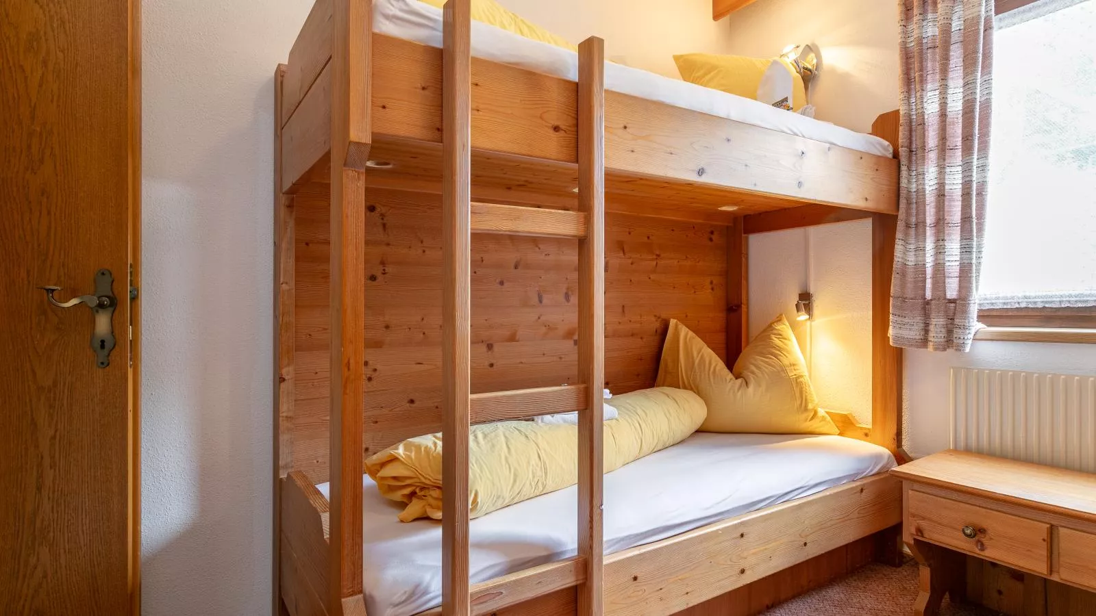 Zellner Top 3-Bedroom