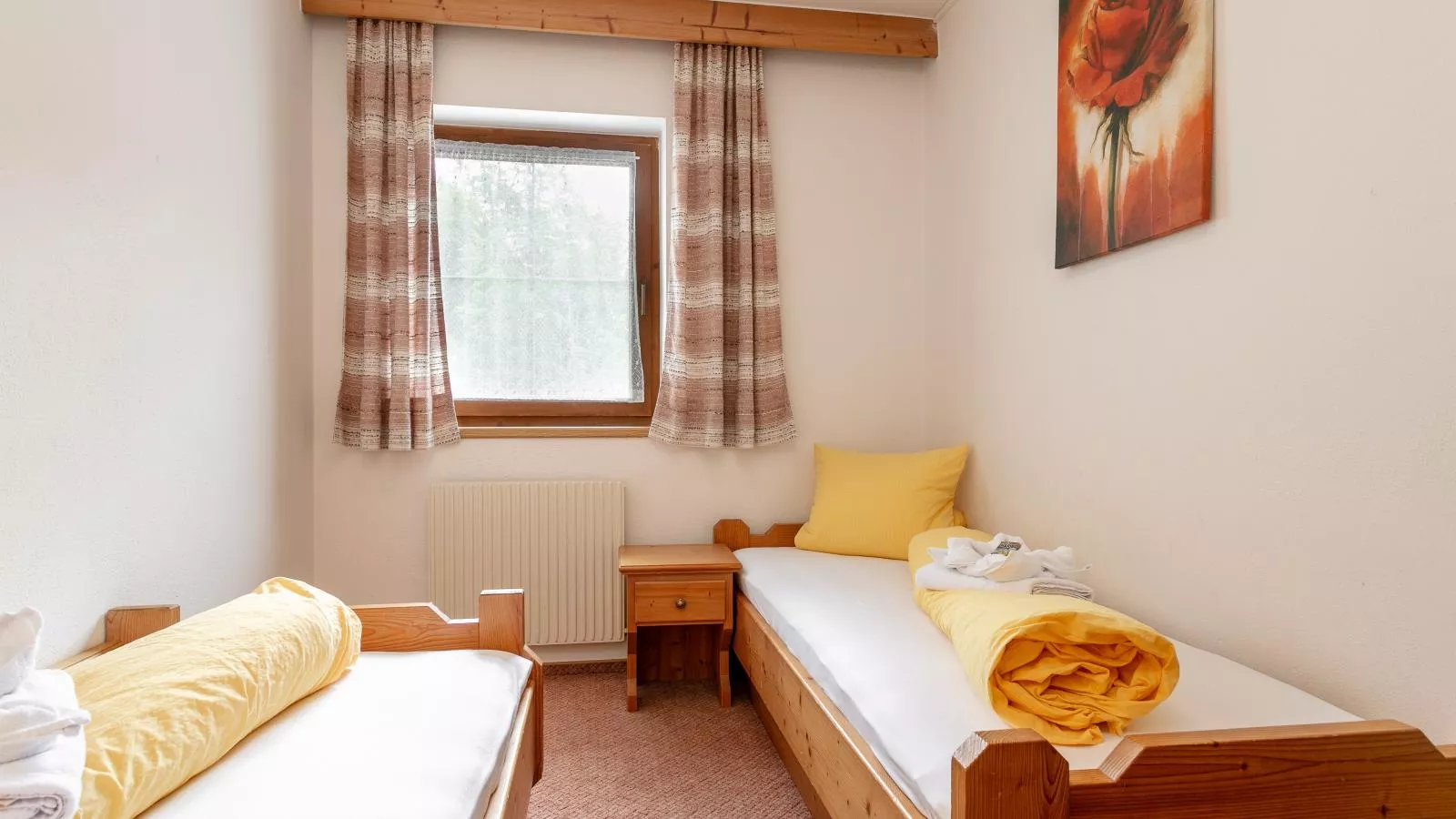 Zellner Top 6-Bedroom