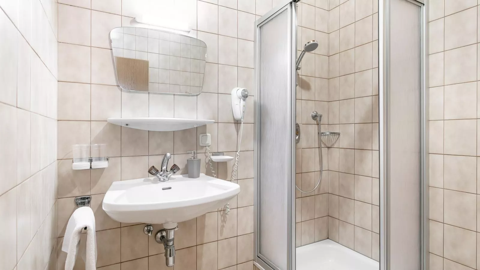 Zellner Top 6-Bathroom
