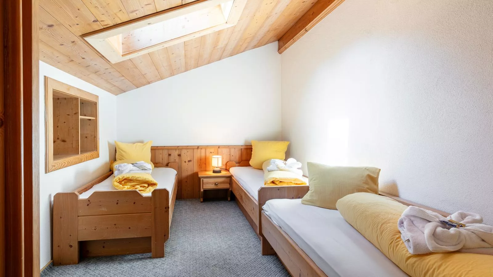 Zellner Top 7-Bedroom