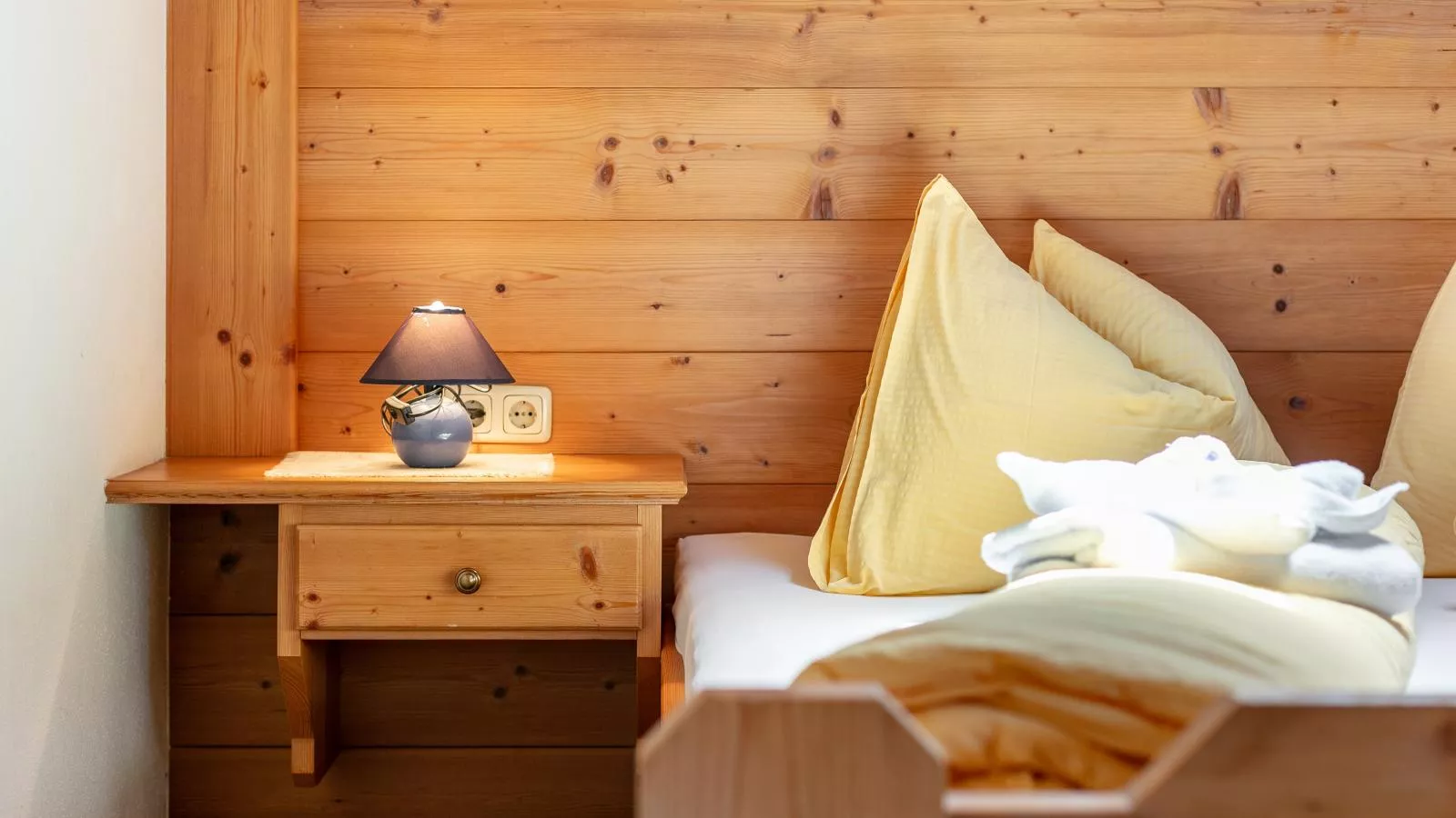 Zellner Top 8-Bedroom