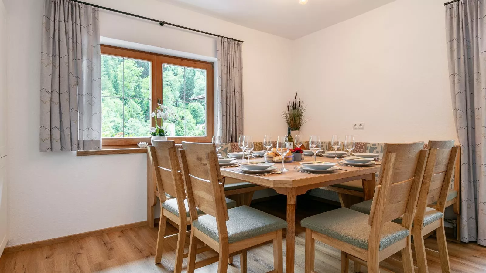 Zellner Top 9-Dining room