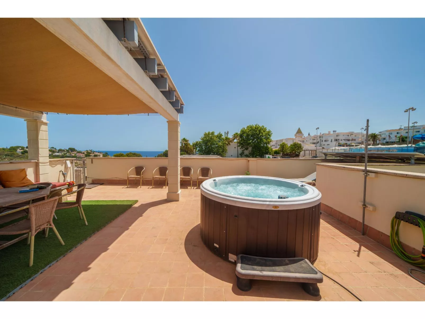 Penthouse Las Palmeras-Outside