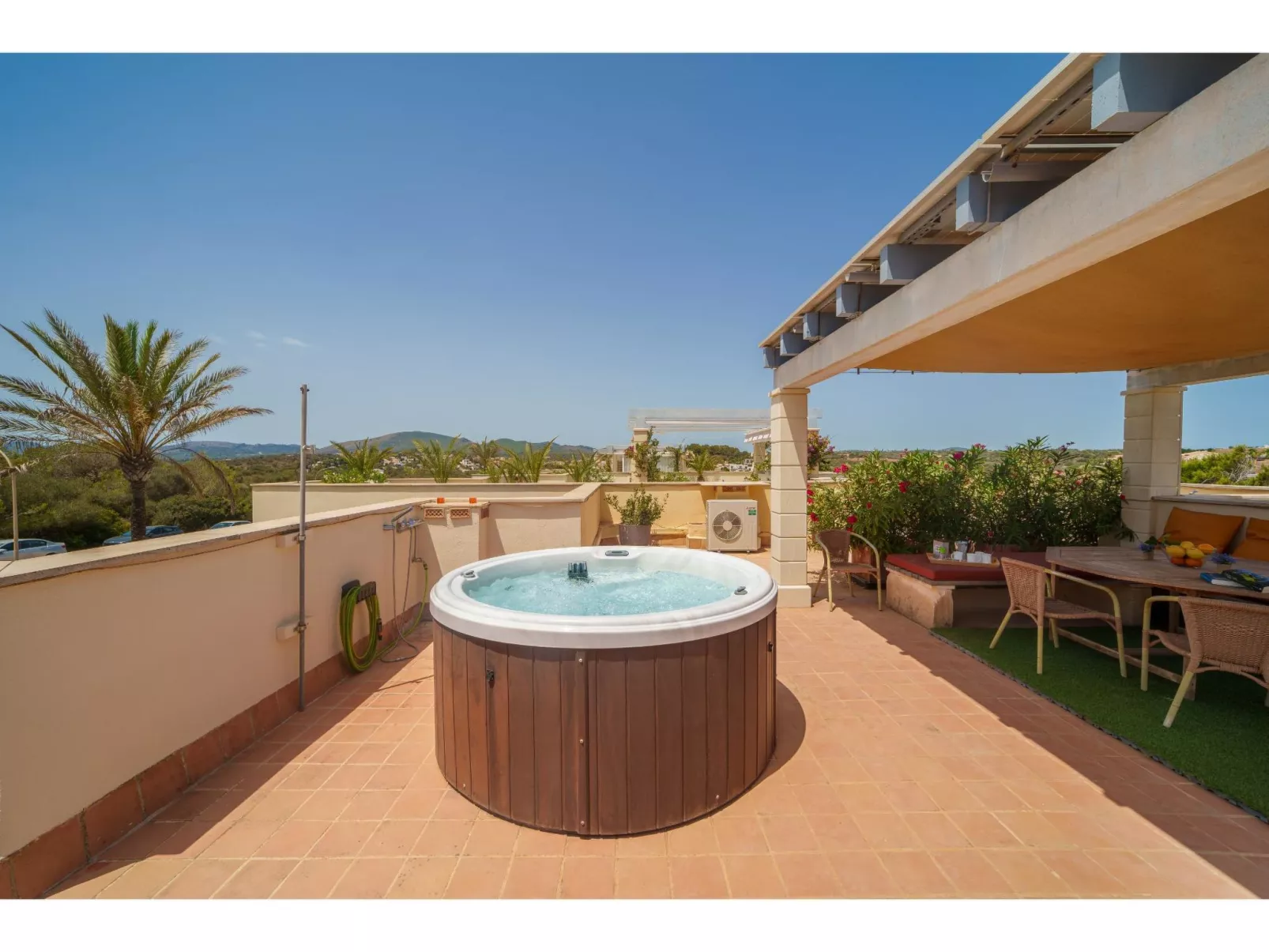 Penthouse Las Palmeras-Outside