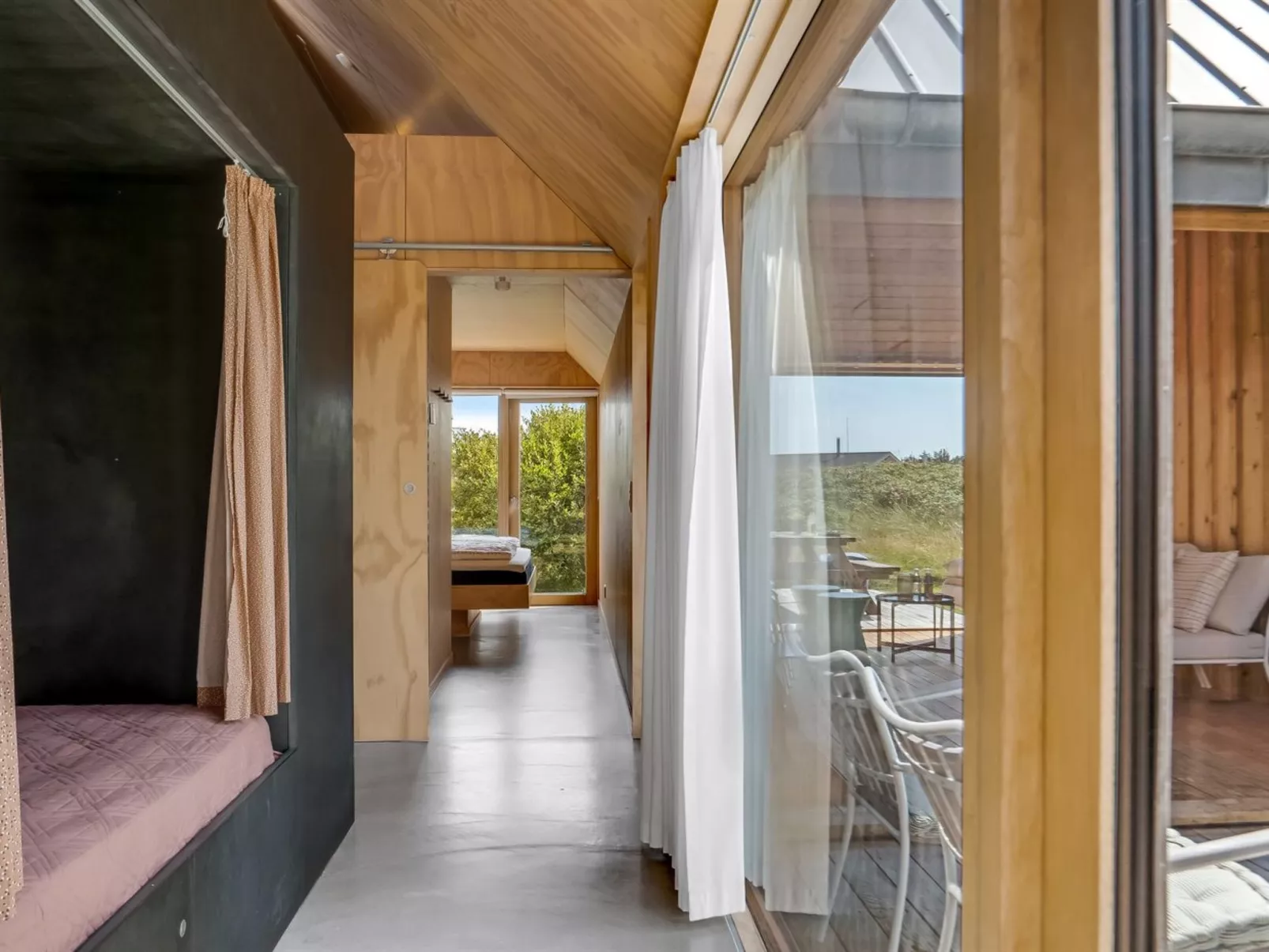 "Onni" - 250m from the sea-Inside
