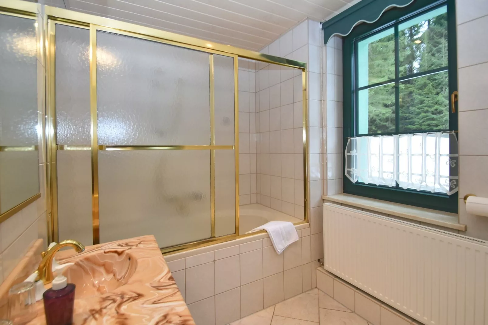 Zur Försterei-Badezimmer