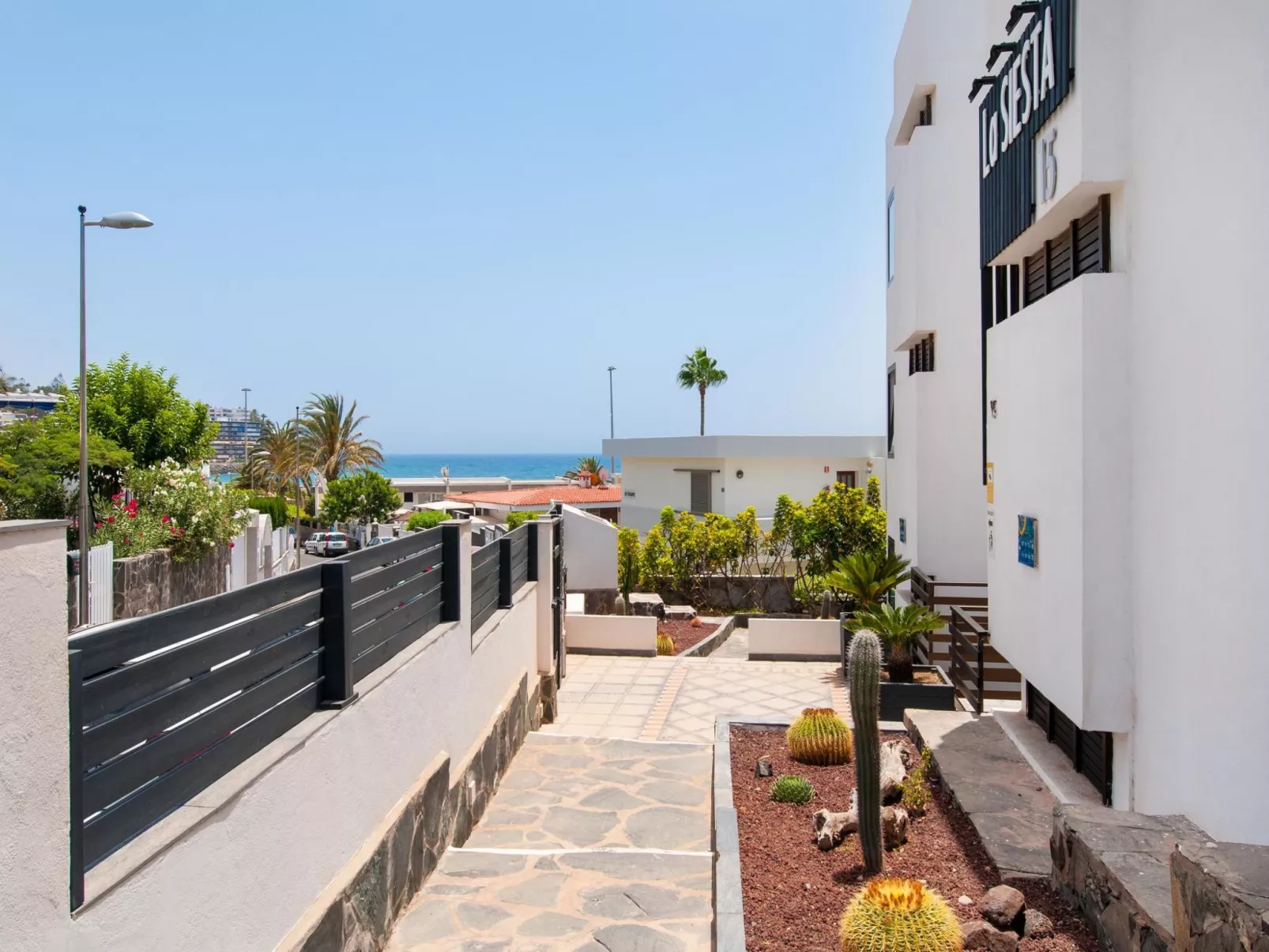 Beach Apartment Siesta 21-Outside