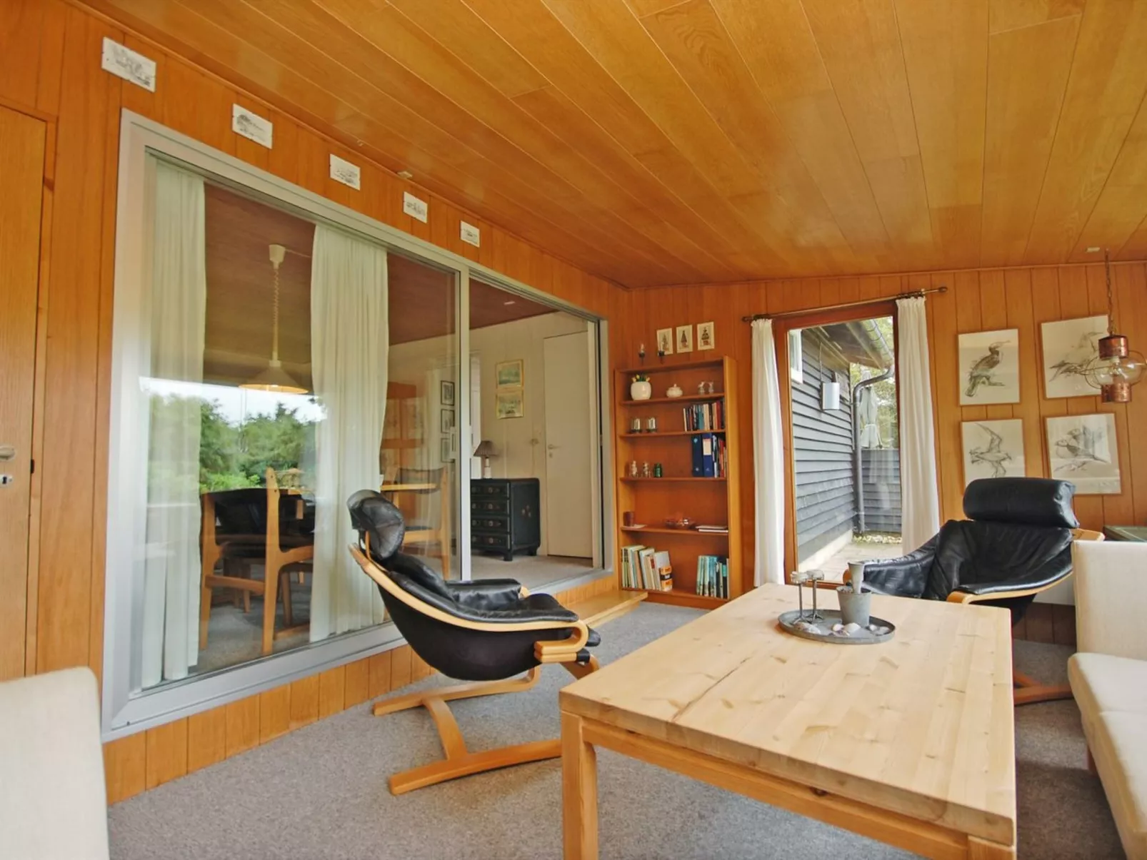 "Josina" - 1.3km from the sea-Inside