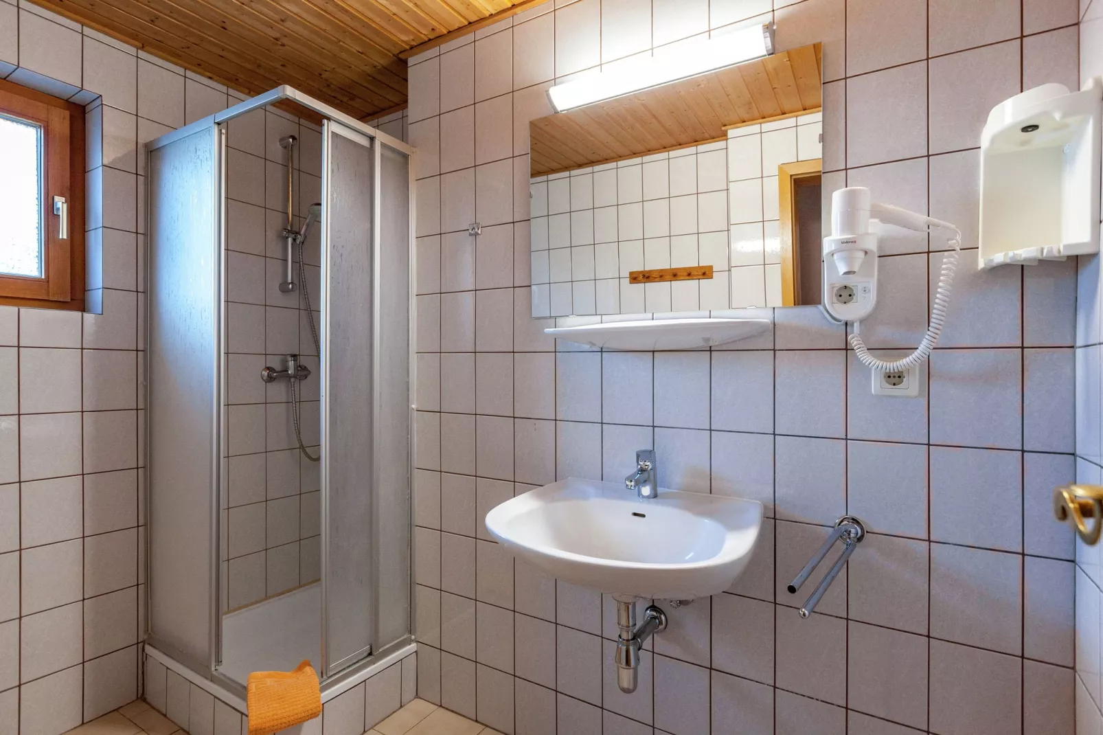 Apartment 2-4/1-Bathroom