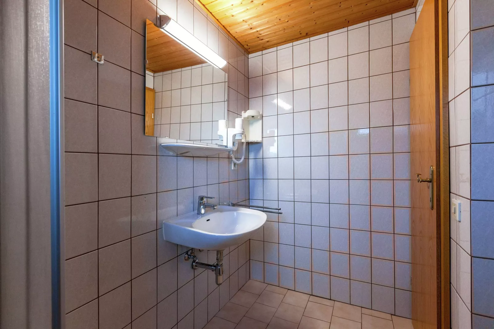 Apartment 2-4/1-Bathroom