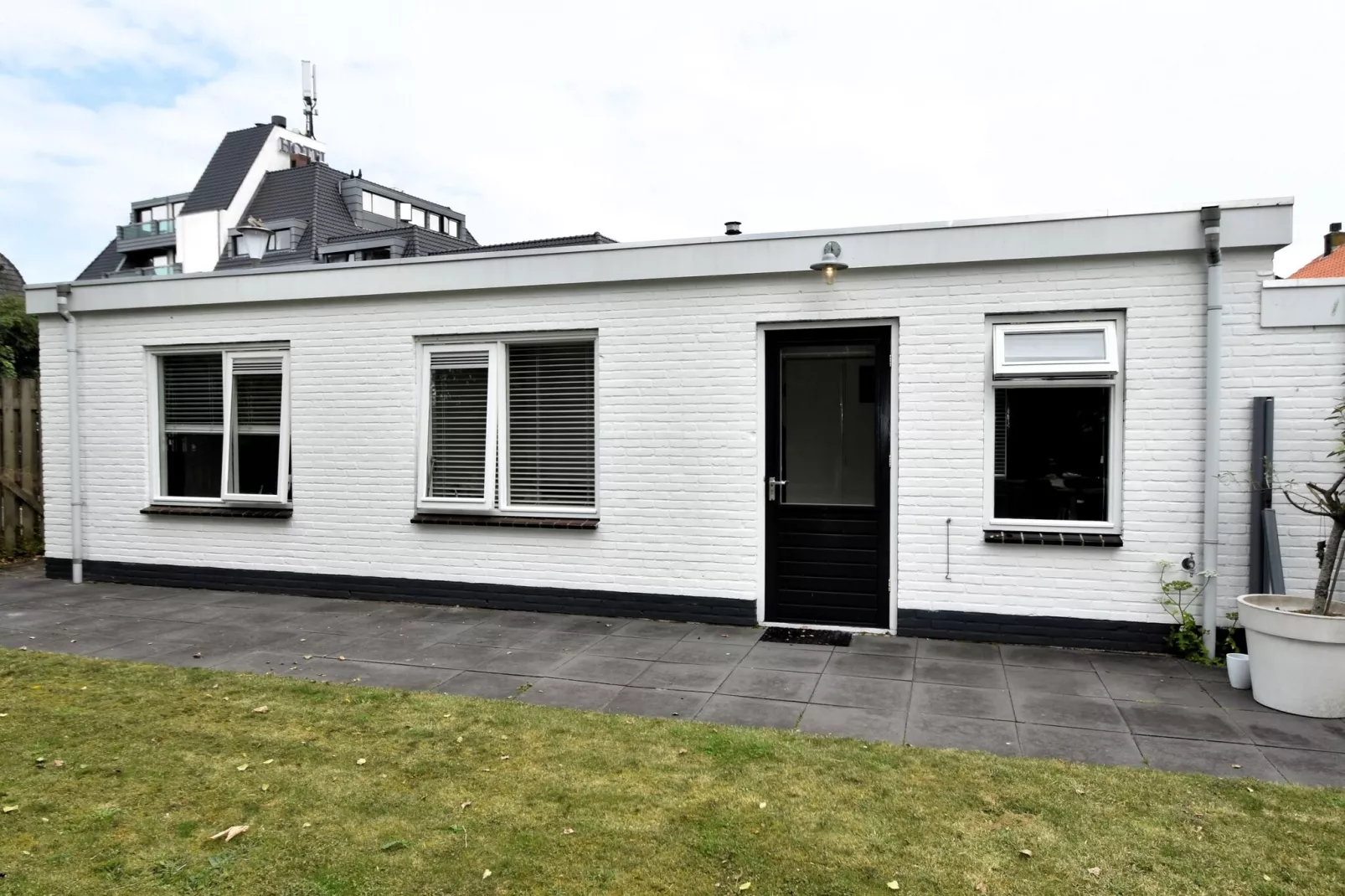 Muijs en Duin-Exterior summer