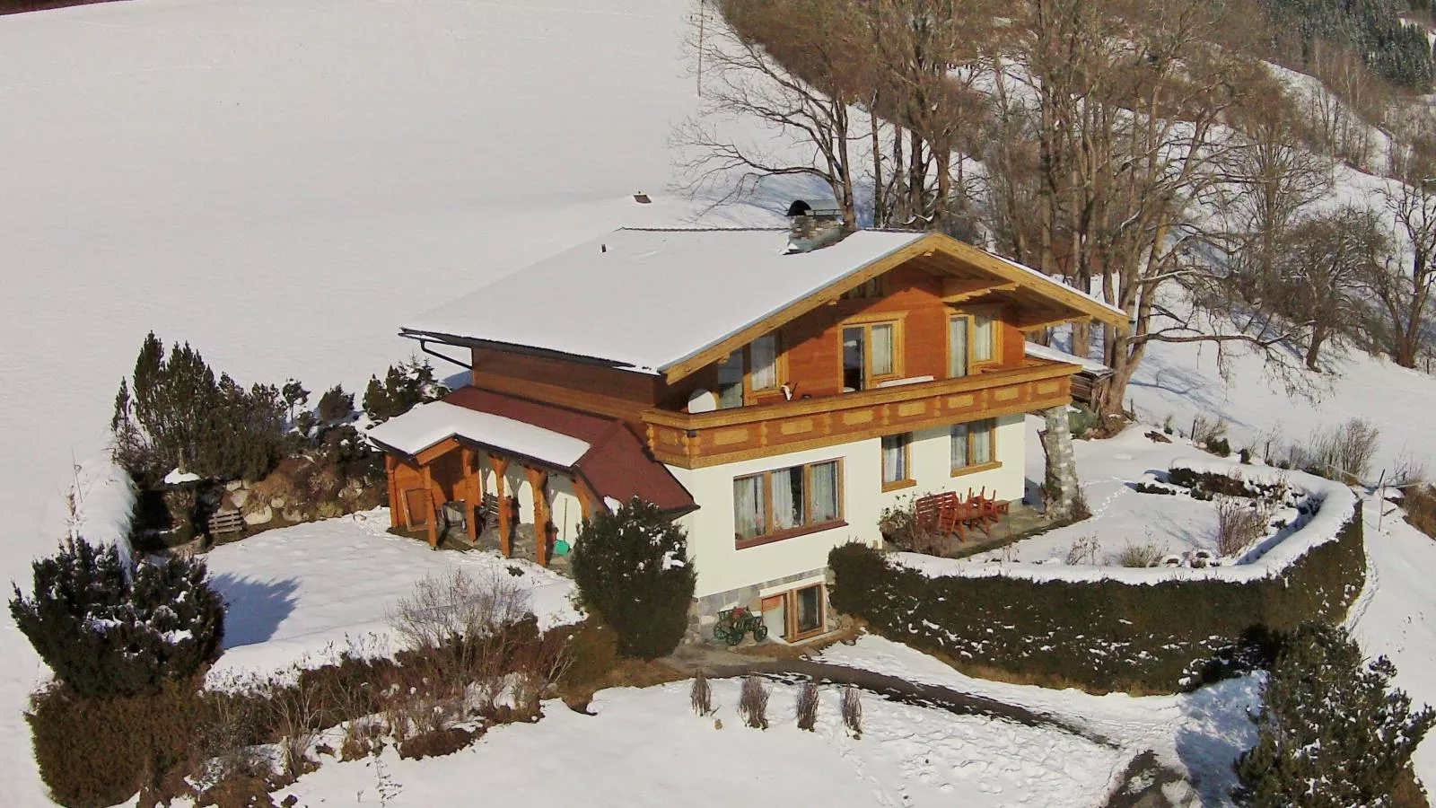 Chalet Sandra-Exterior winter