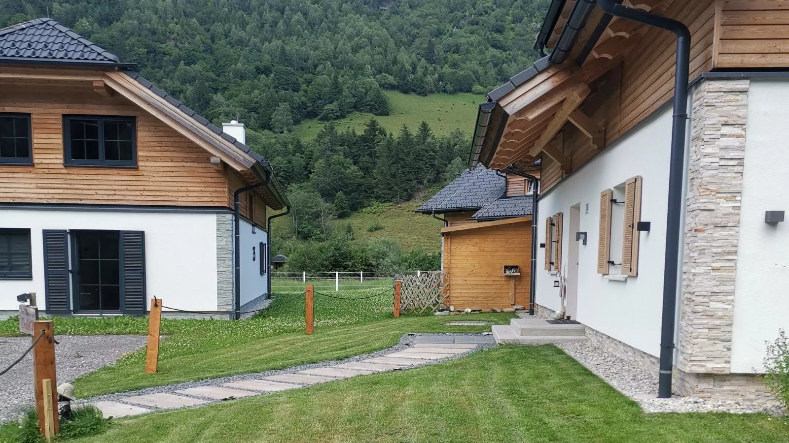 Ebersberger-Exterior summer