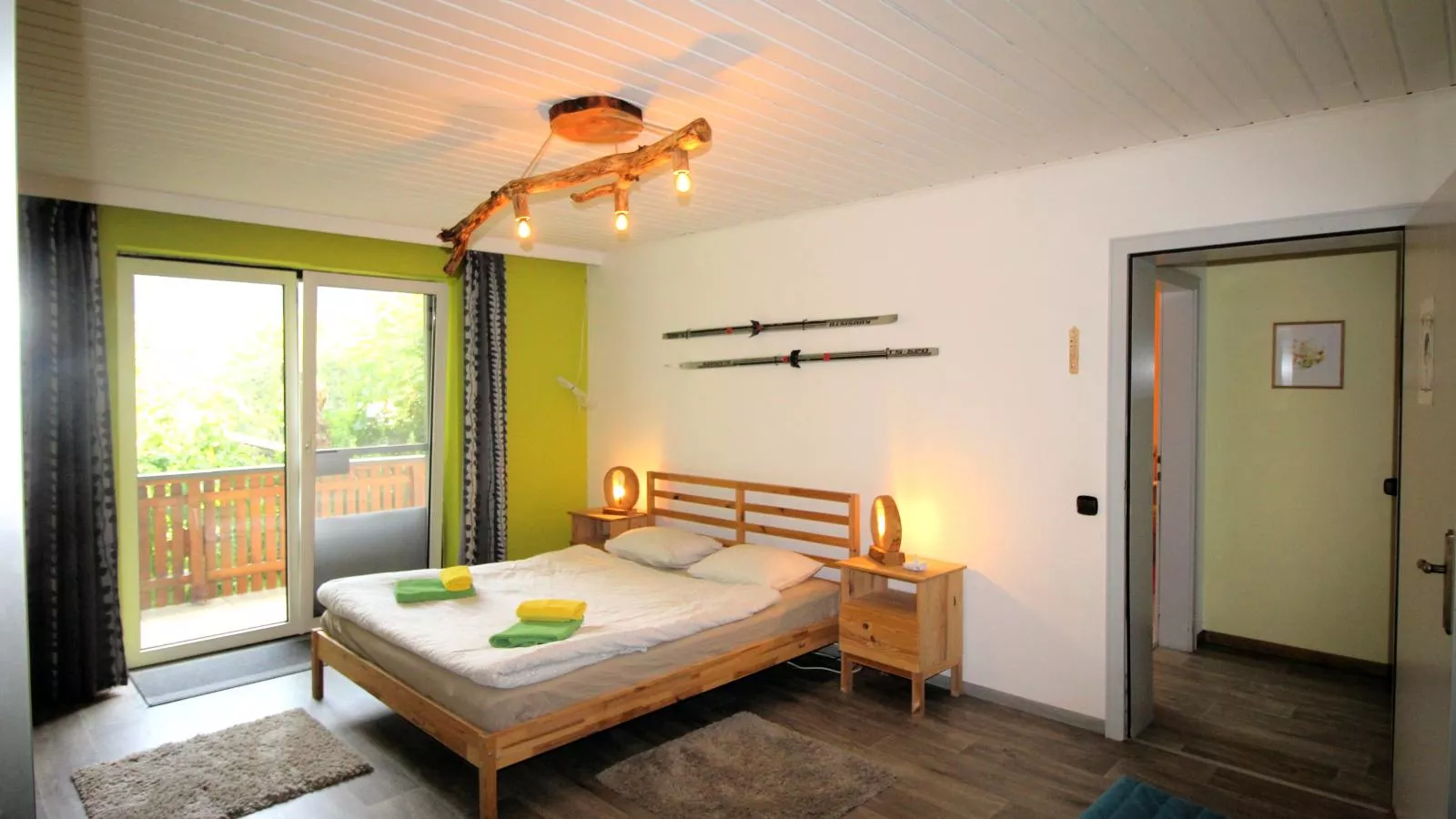 Yannsa-Bedroom