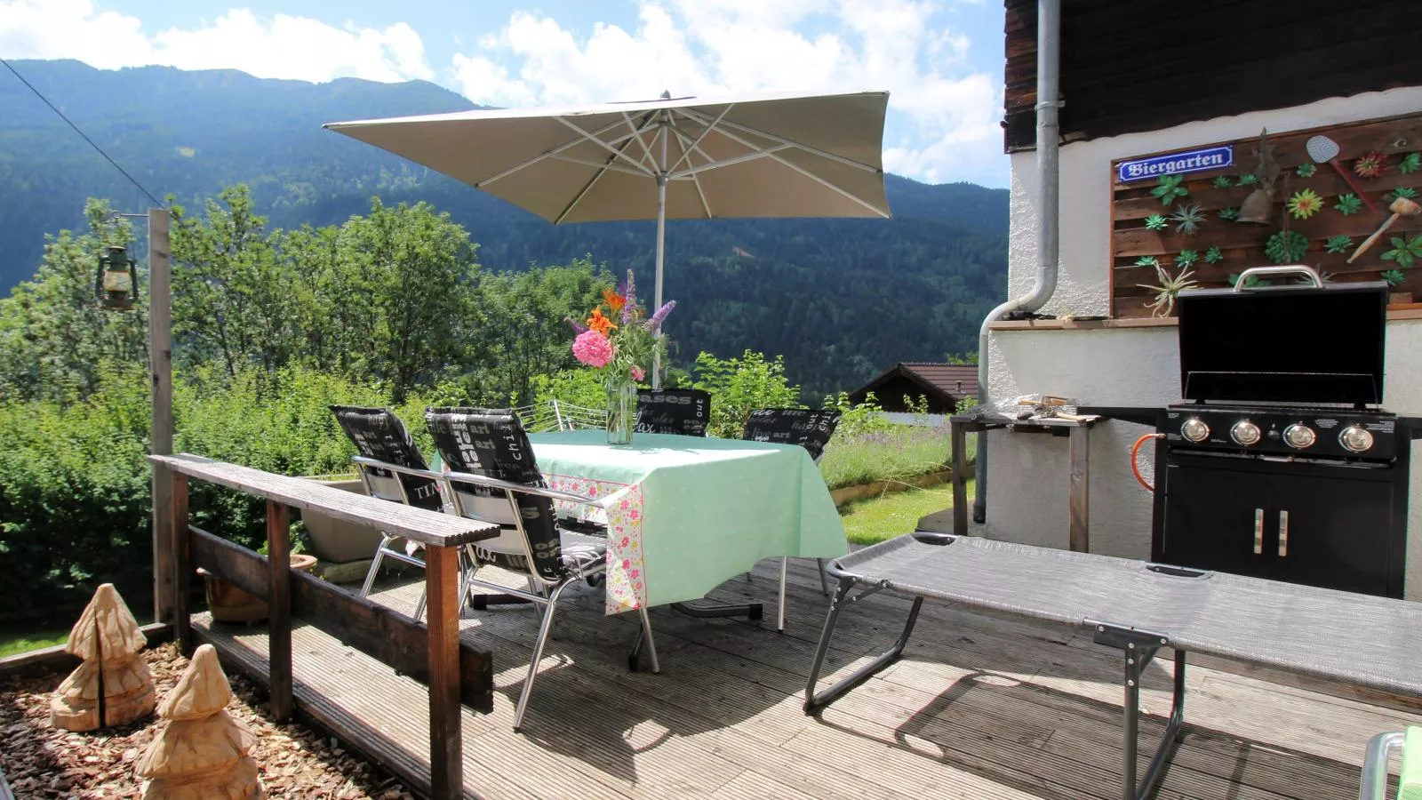 Yannsa-Terrace balcony