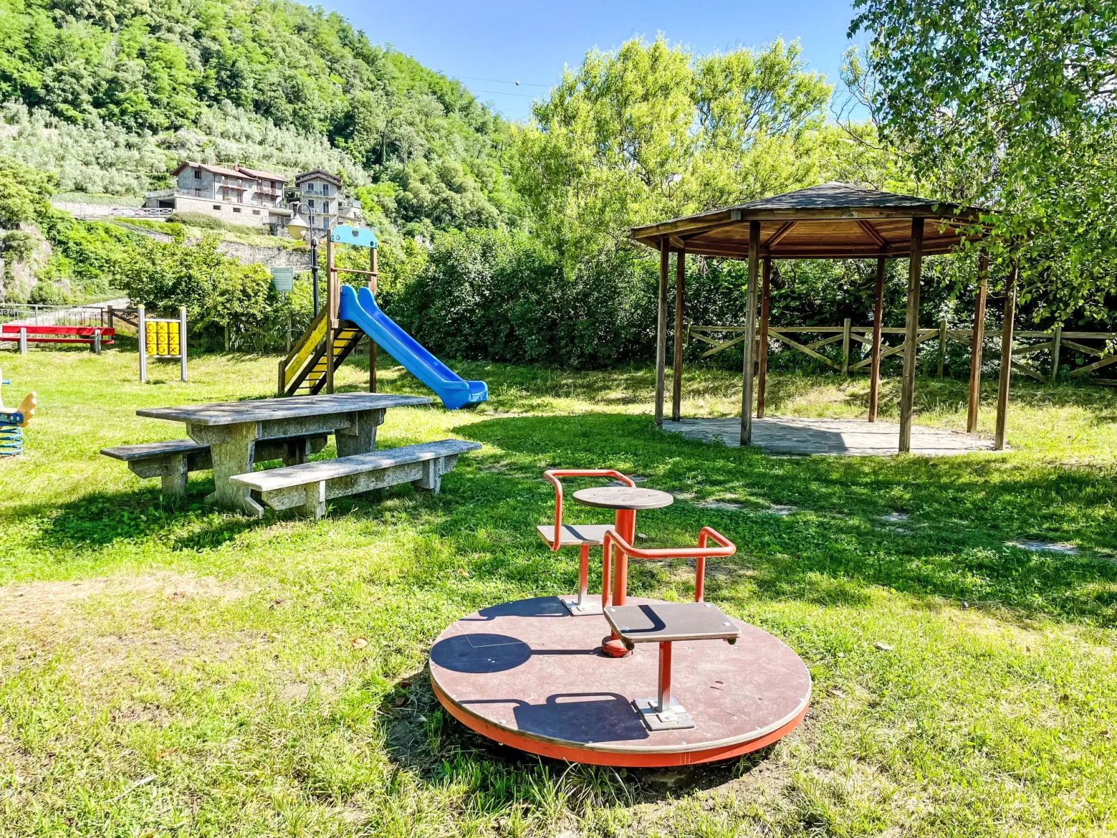 Leonardo-Area