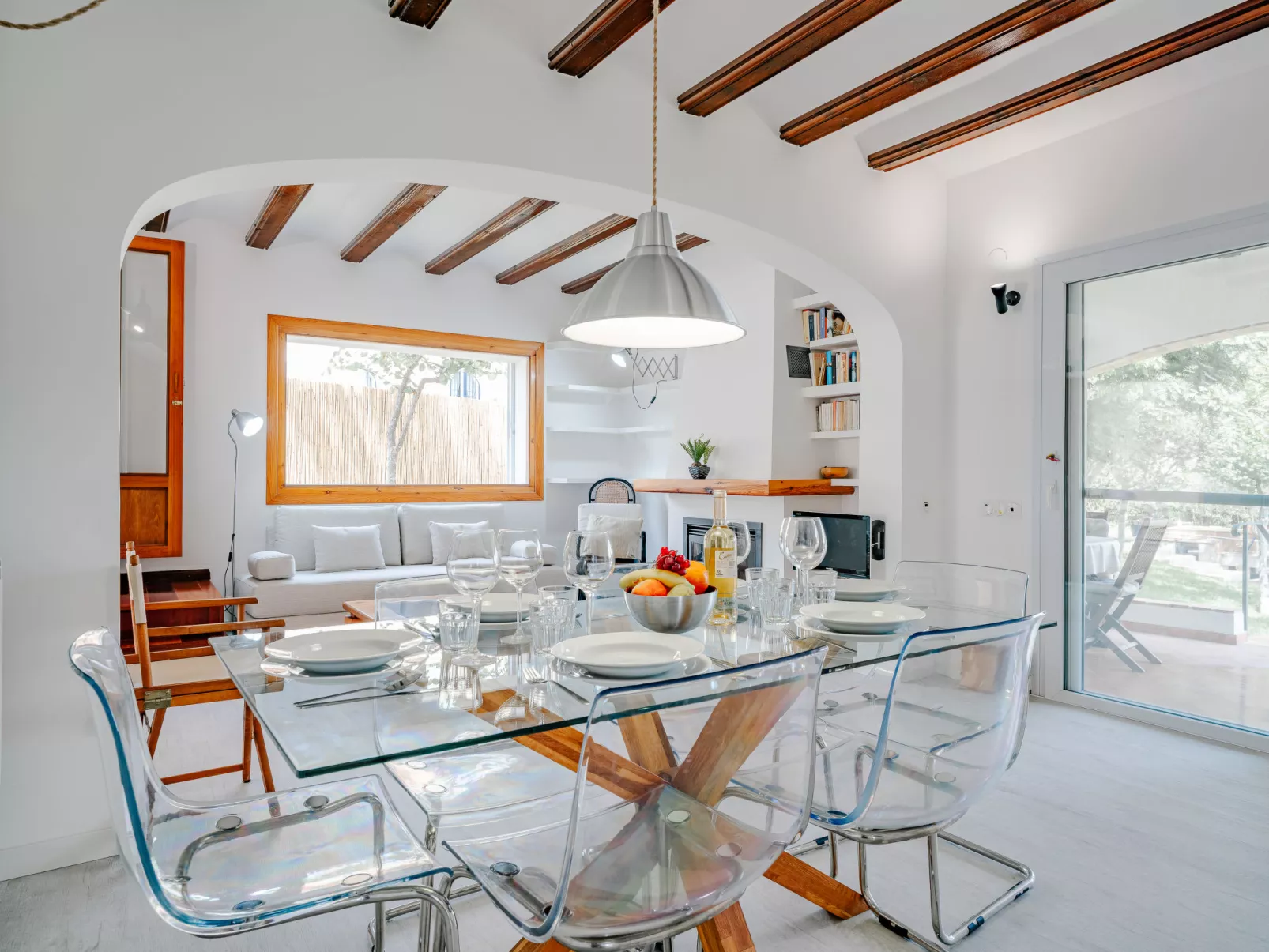 Toscal-Inside