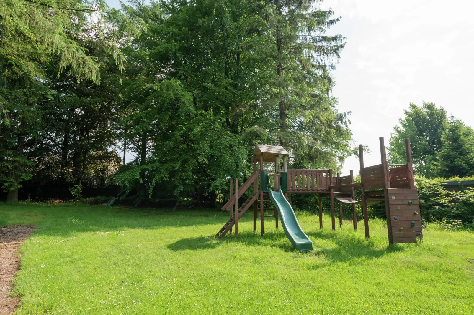 Château de luxe-Gardens summer