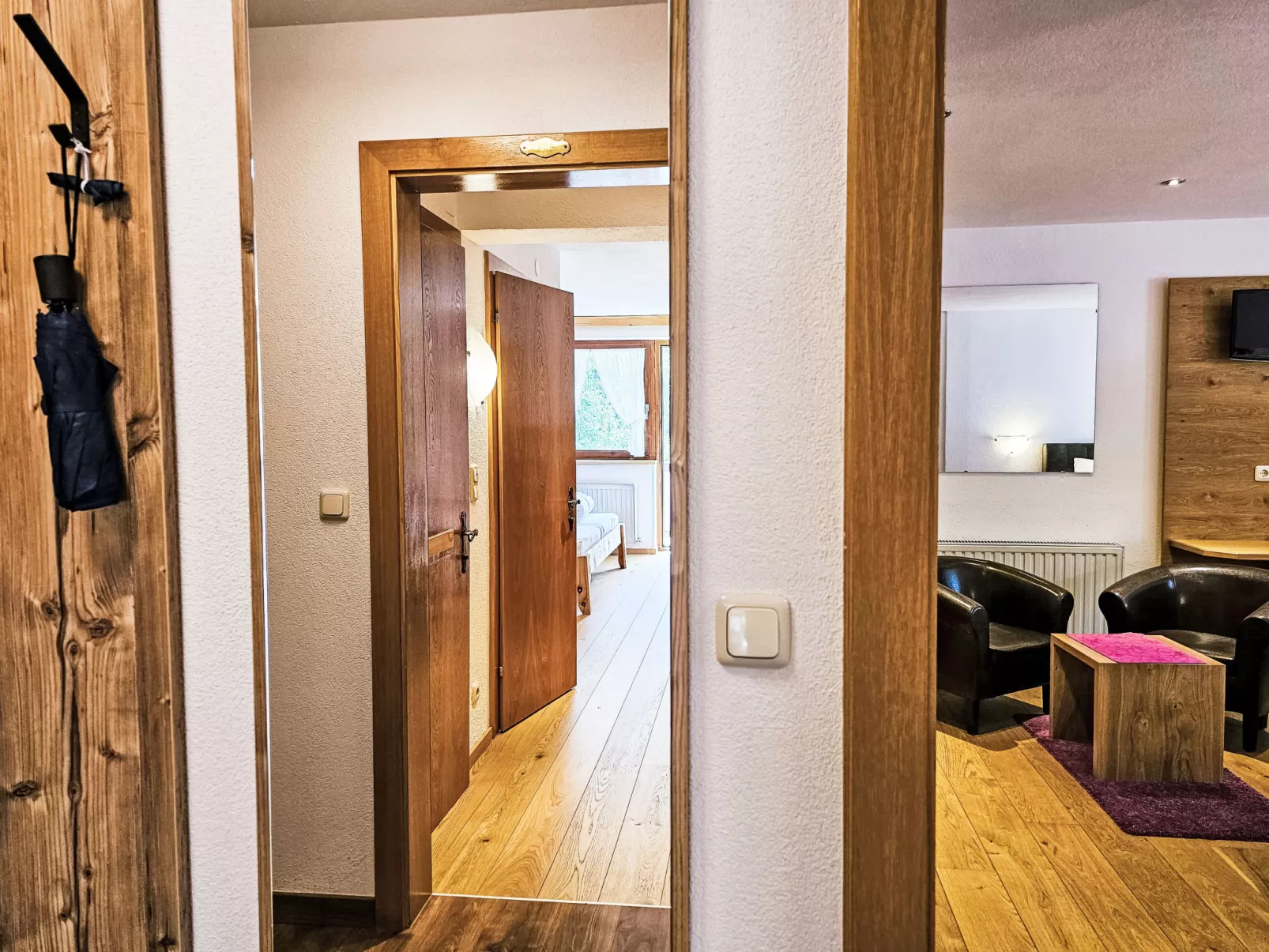 Inn-Inside