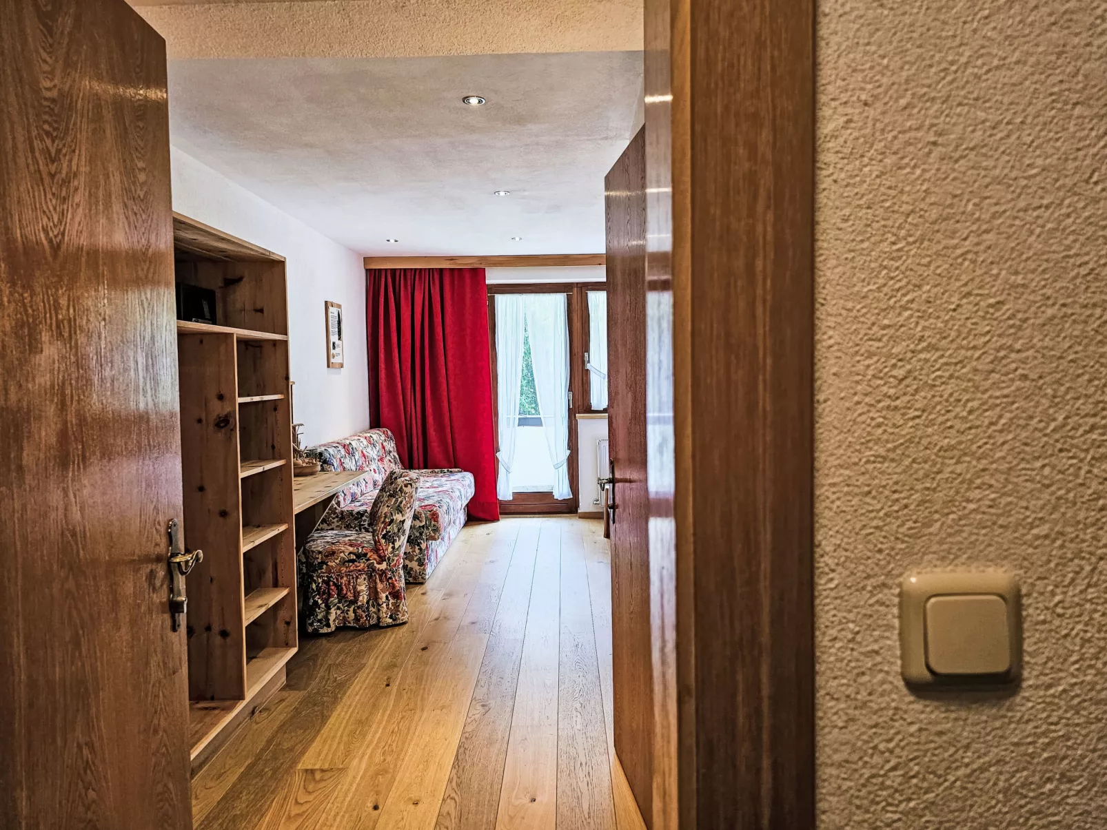 Inn-Inside