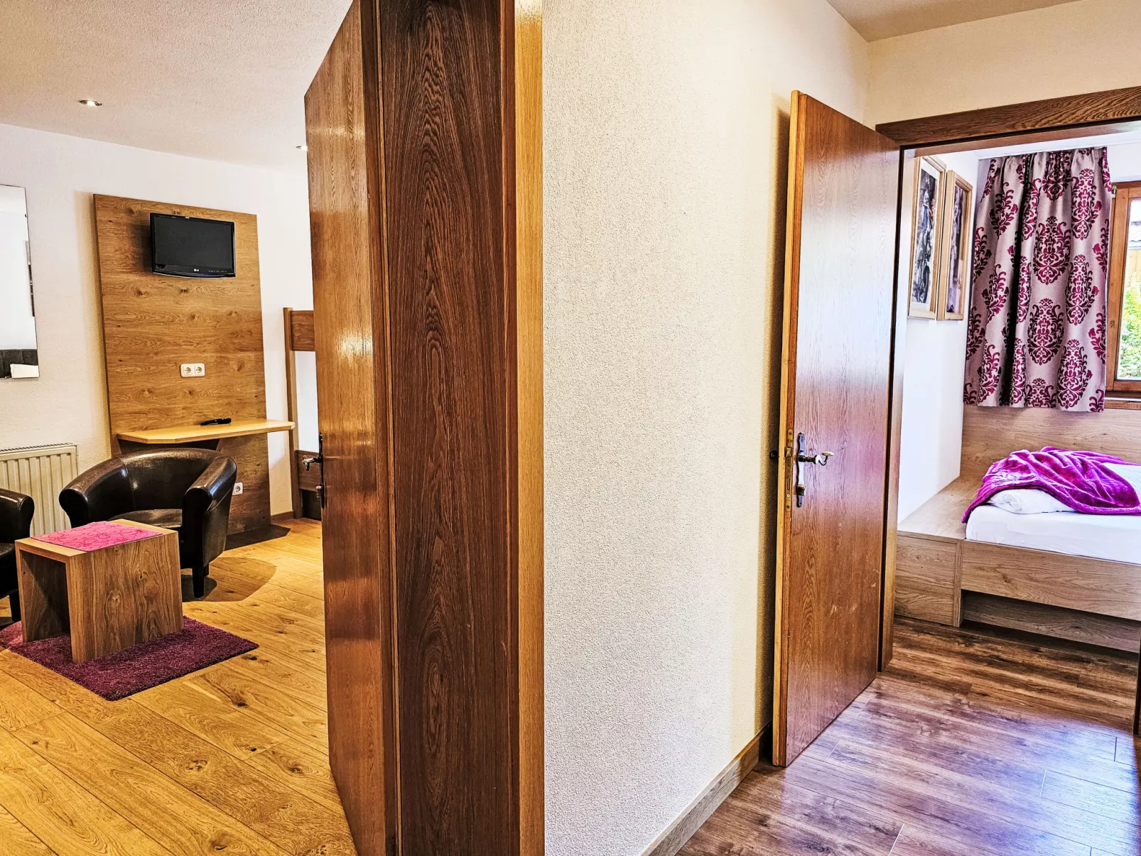 Inn-Inside