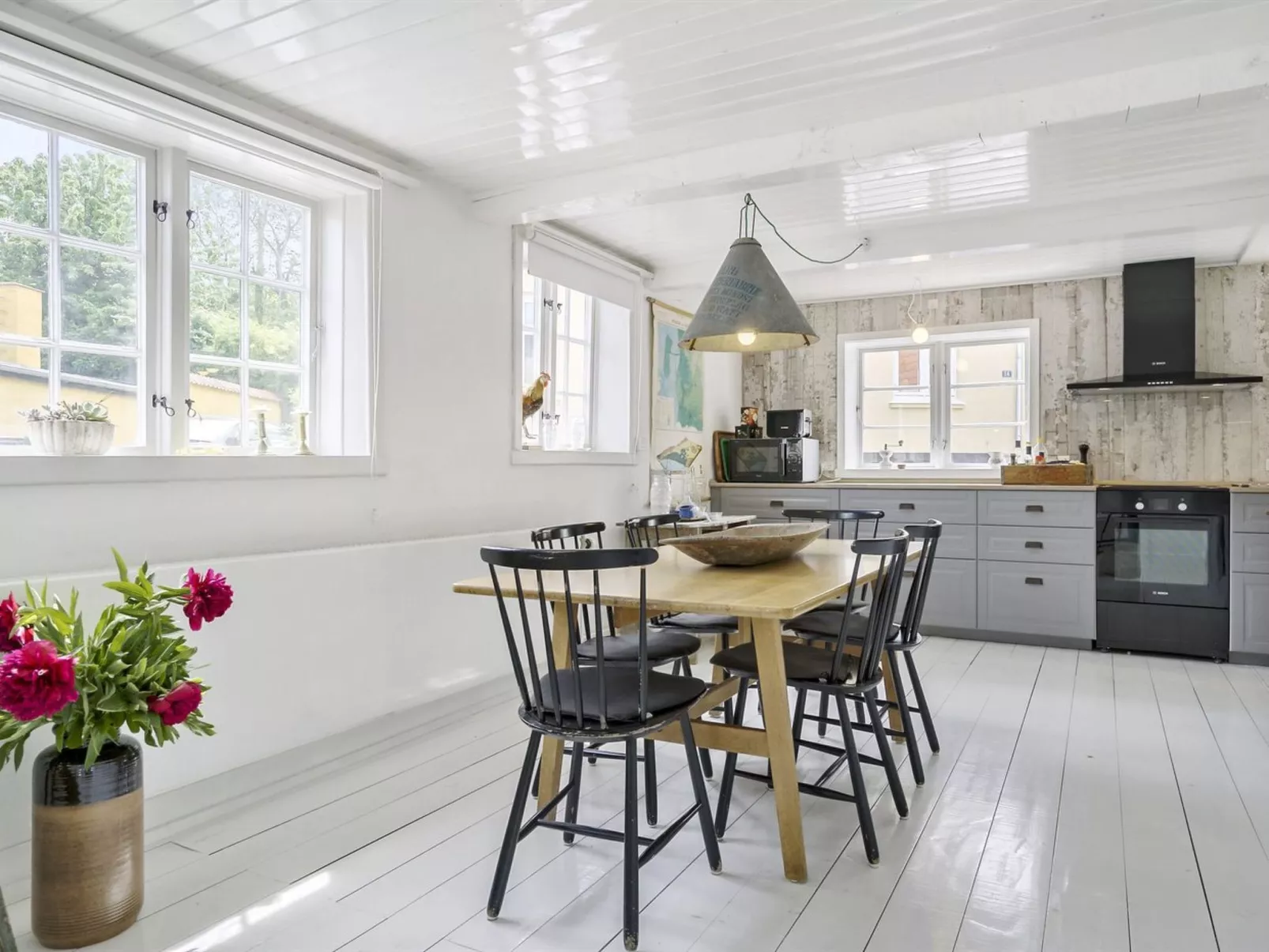 "Frederikke" - 300m from the sea-Drinnen