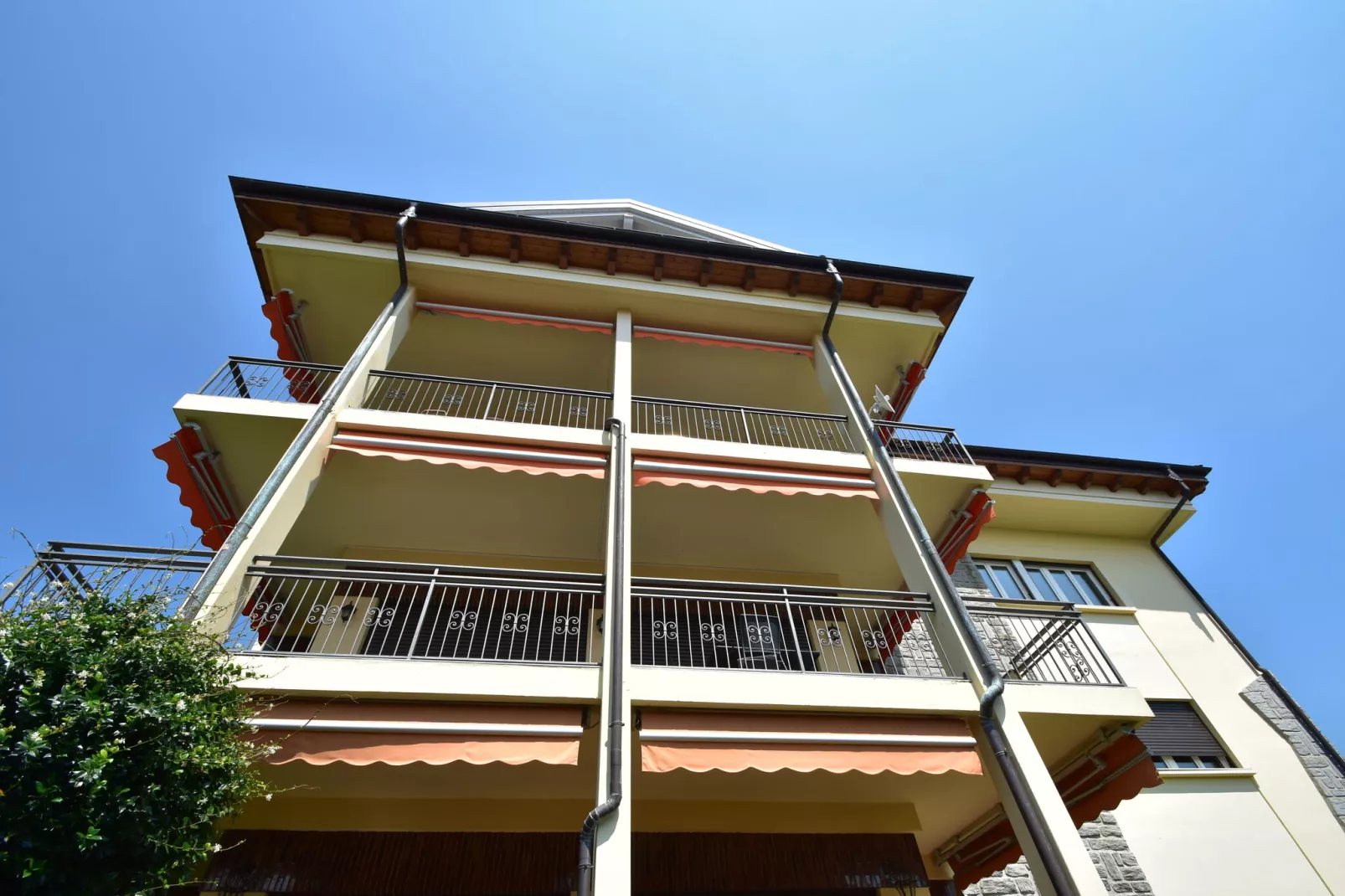 Castagnola-Terrace balcony