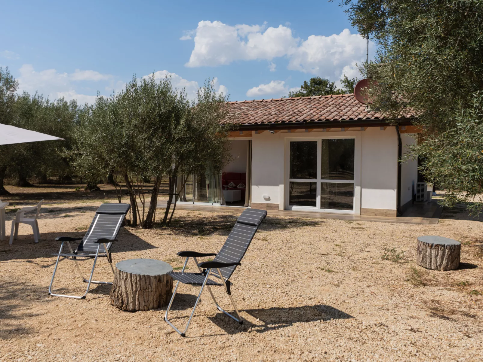 Grotta Porcina-Outside