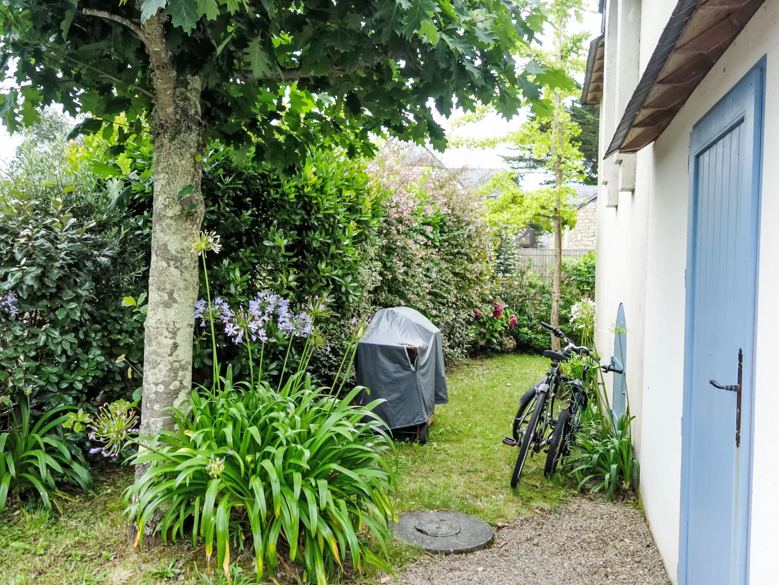 Les Roseaux-Outside