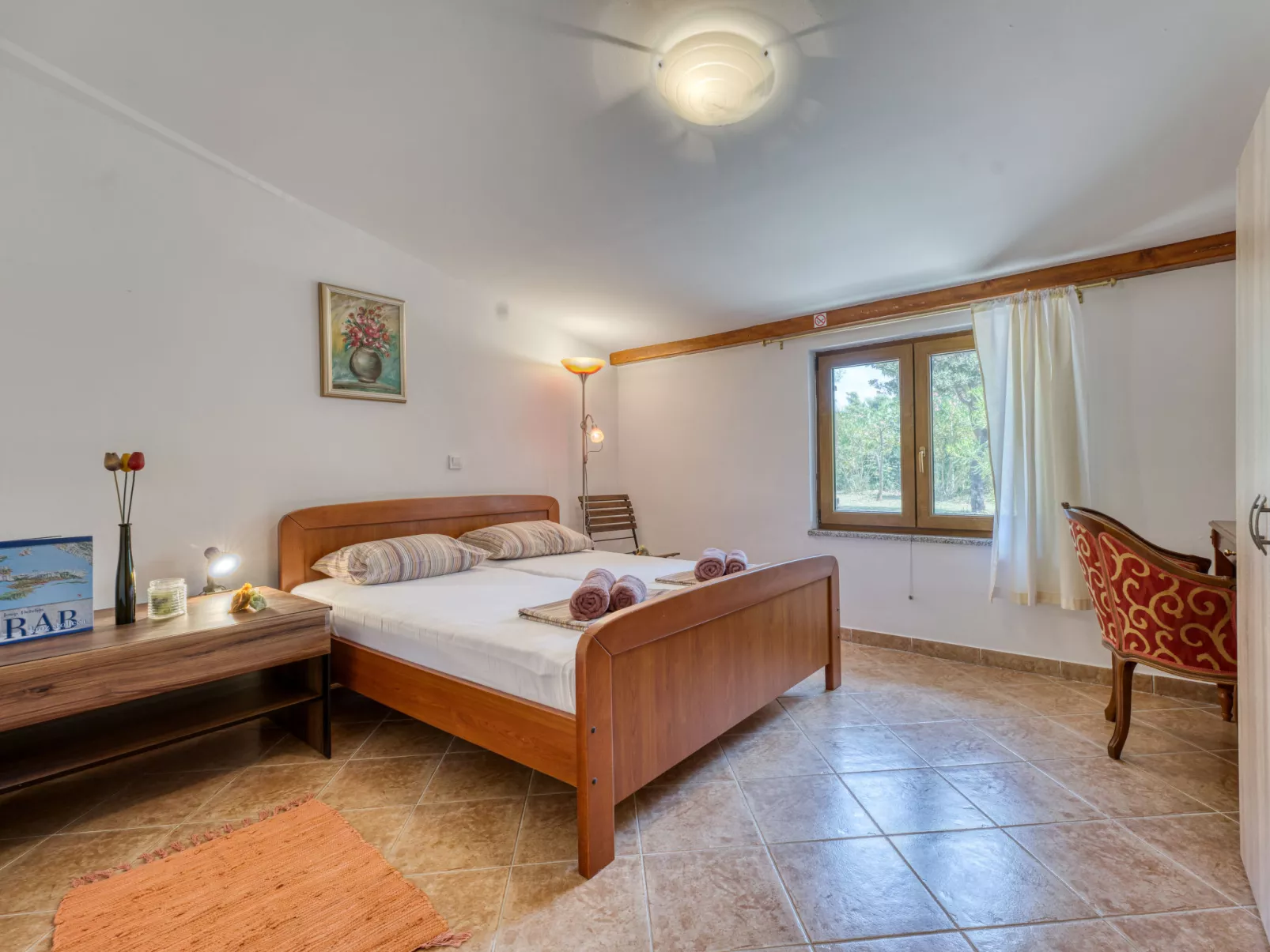 Dundo House-Inside