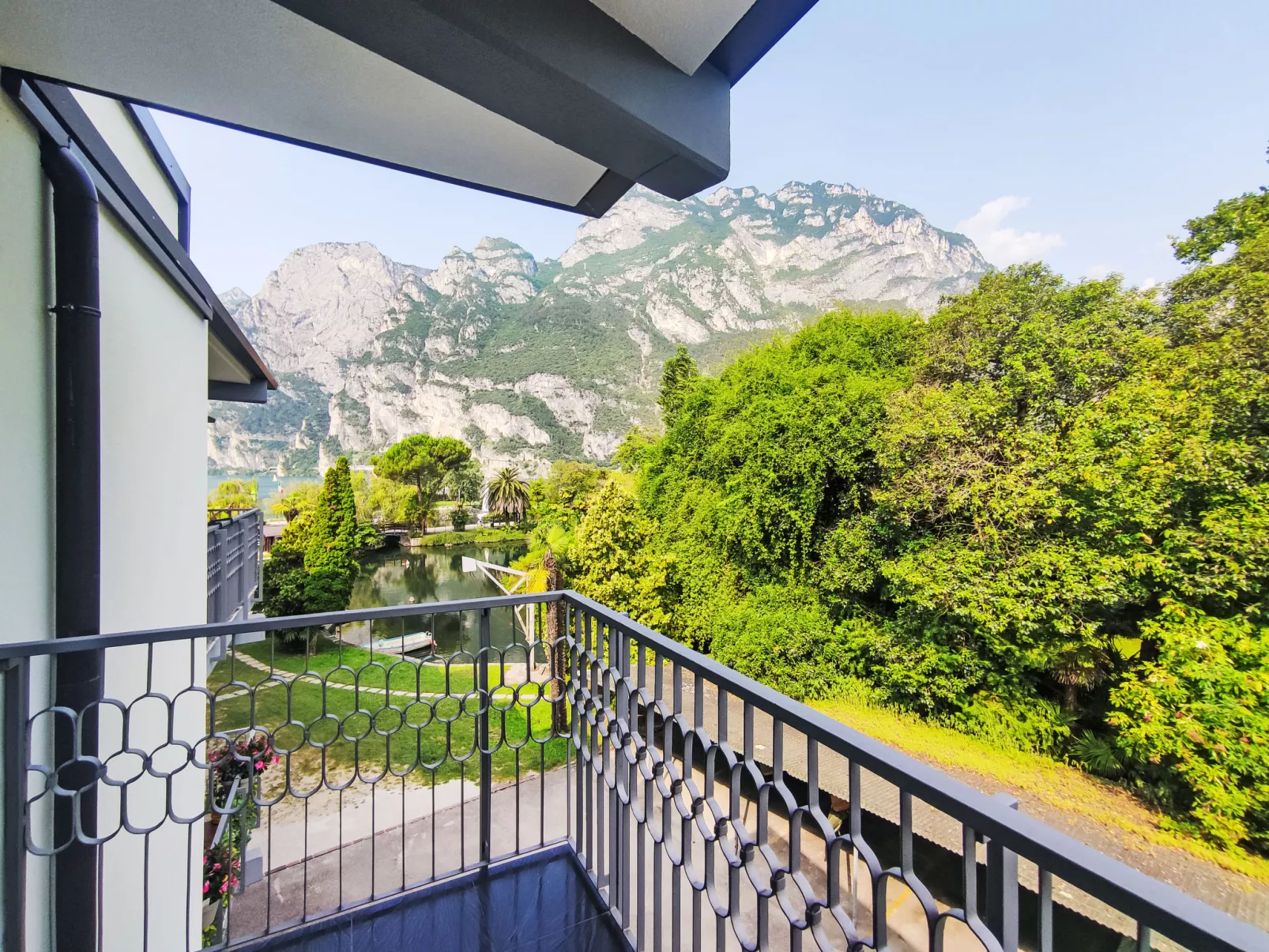 Condominio Garda-Outside