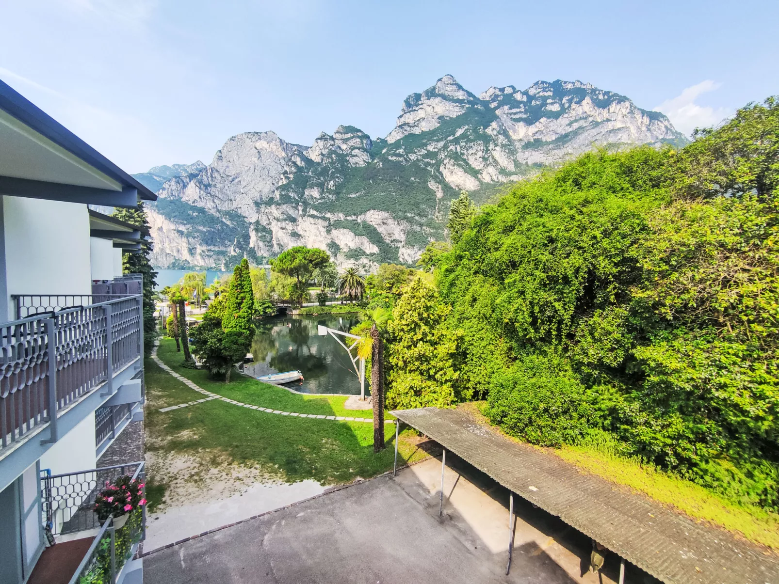 Condominio Garda-Outside