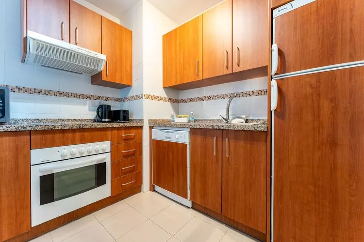 CT 317 - Faro's Playa Marina Apartment-Kitchen