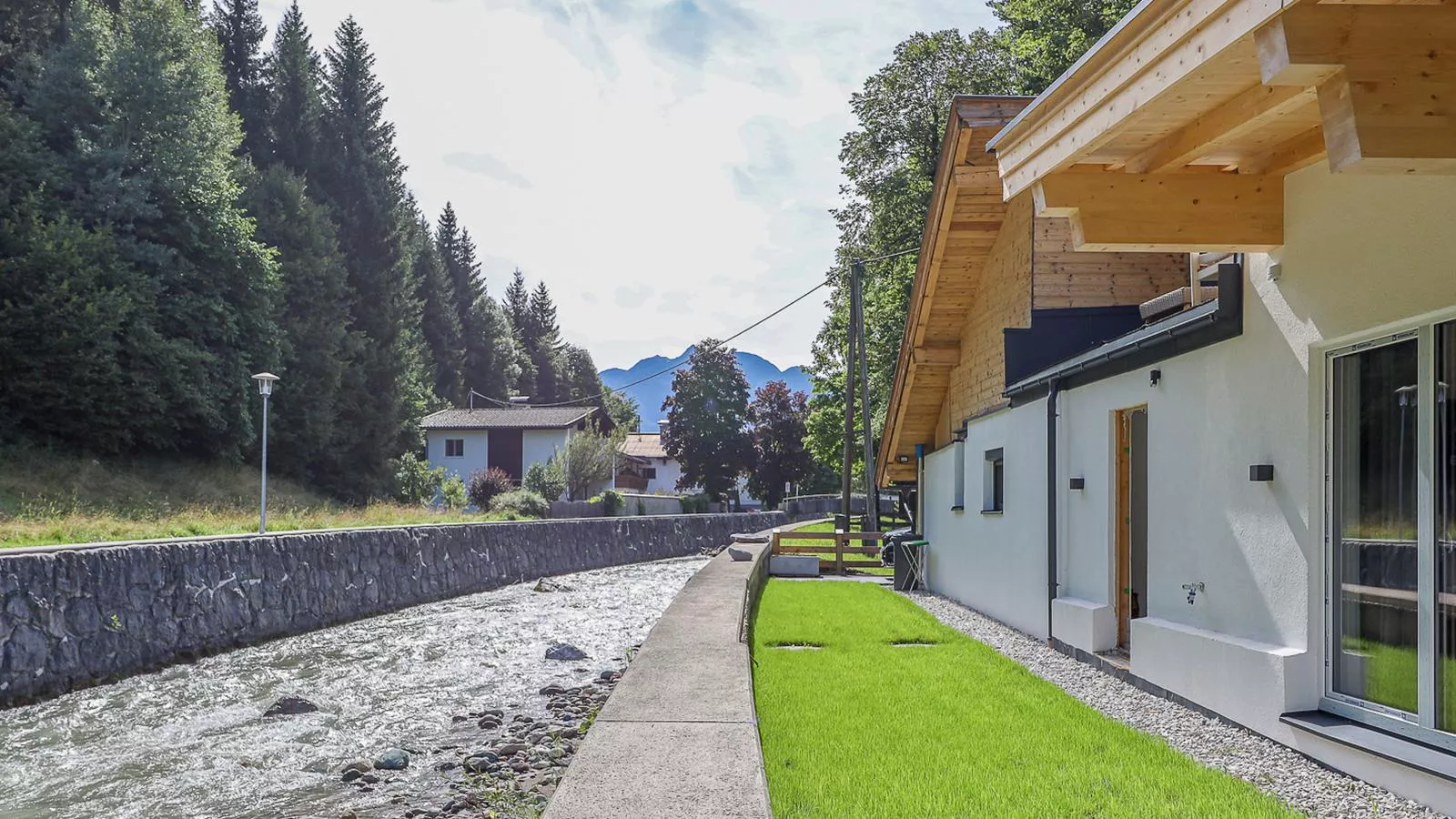 Chalet Hornblick-Gardens summer