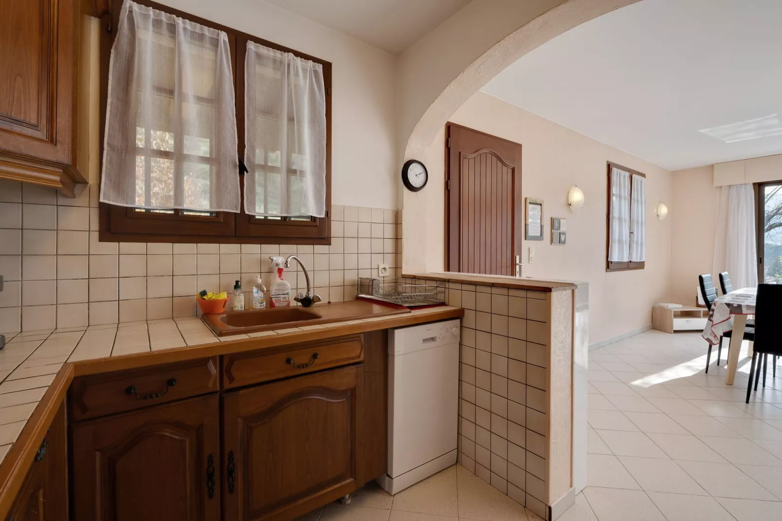 Home View & Pool-Kitchen