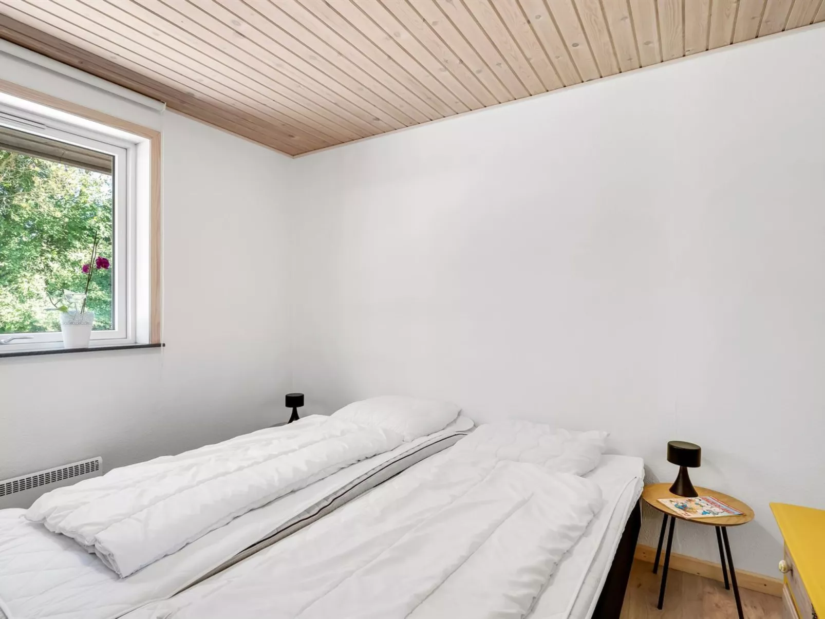 "Amra" - 1.9km from the sea-Inside