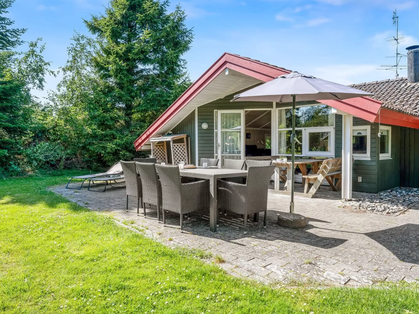 "Uta" - 300m from the sea-Draußen