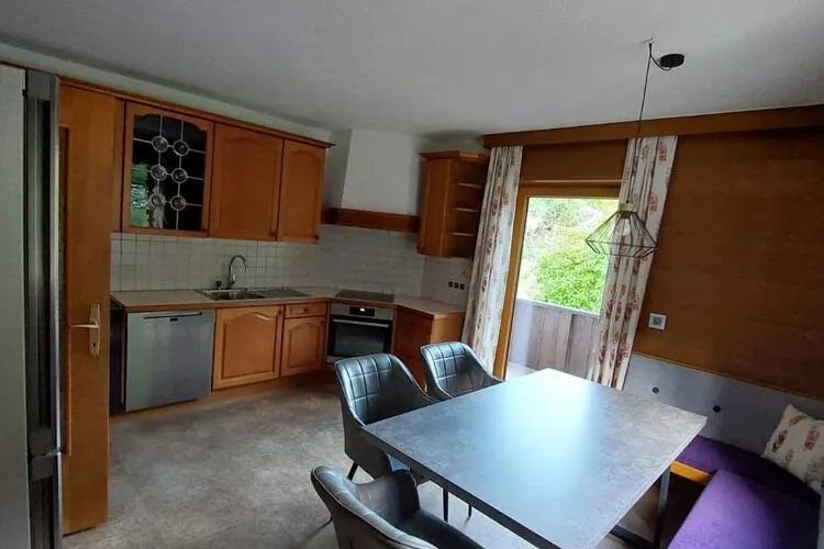Hof Achenrainer-Kitchen