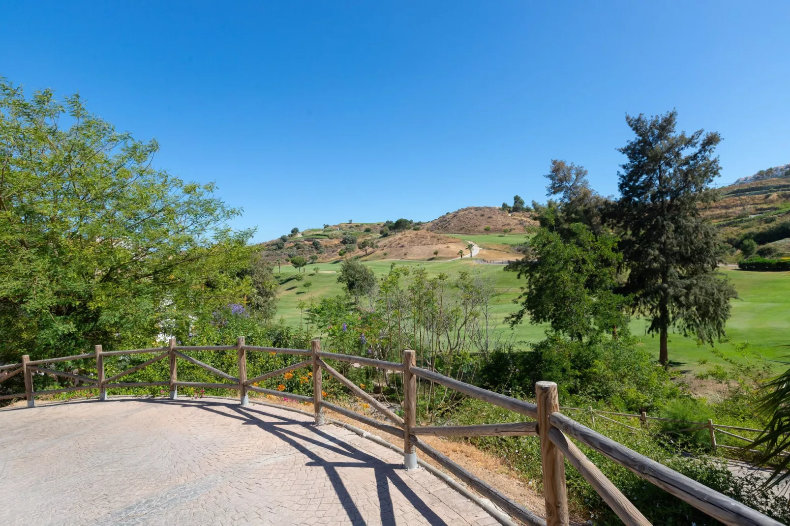 Calanova Grand Golf-Exterior summer