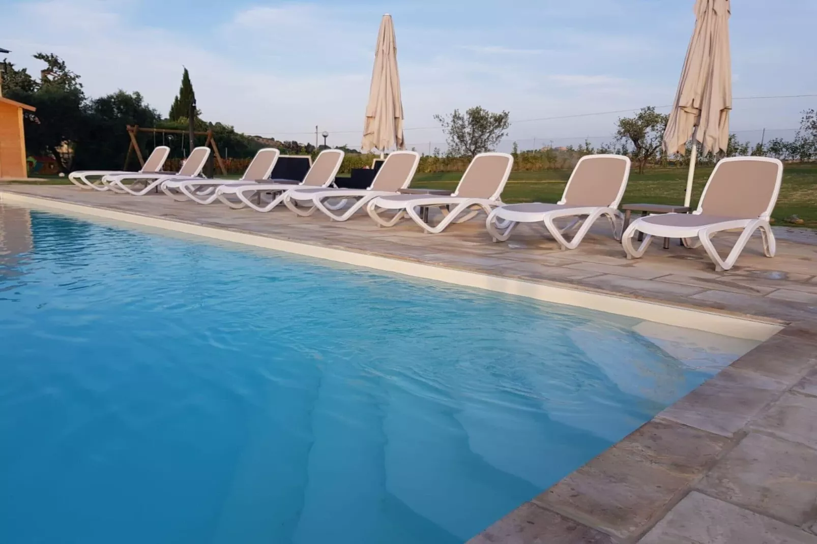 Tenda 2-Pool