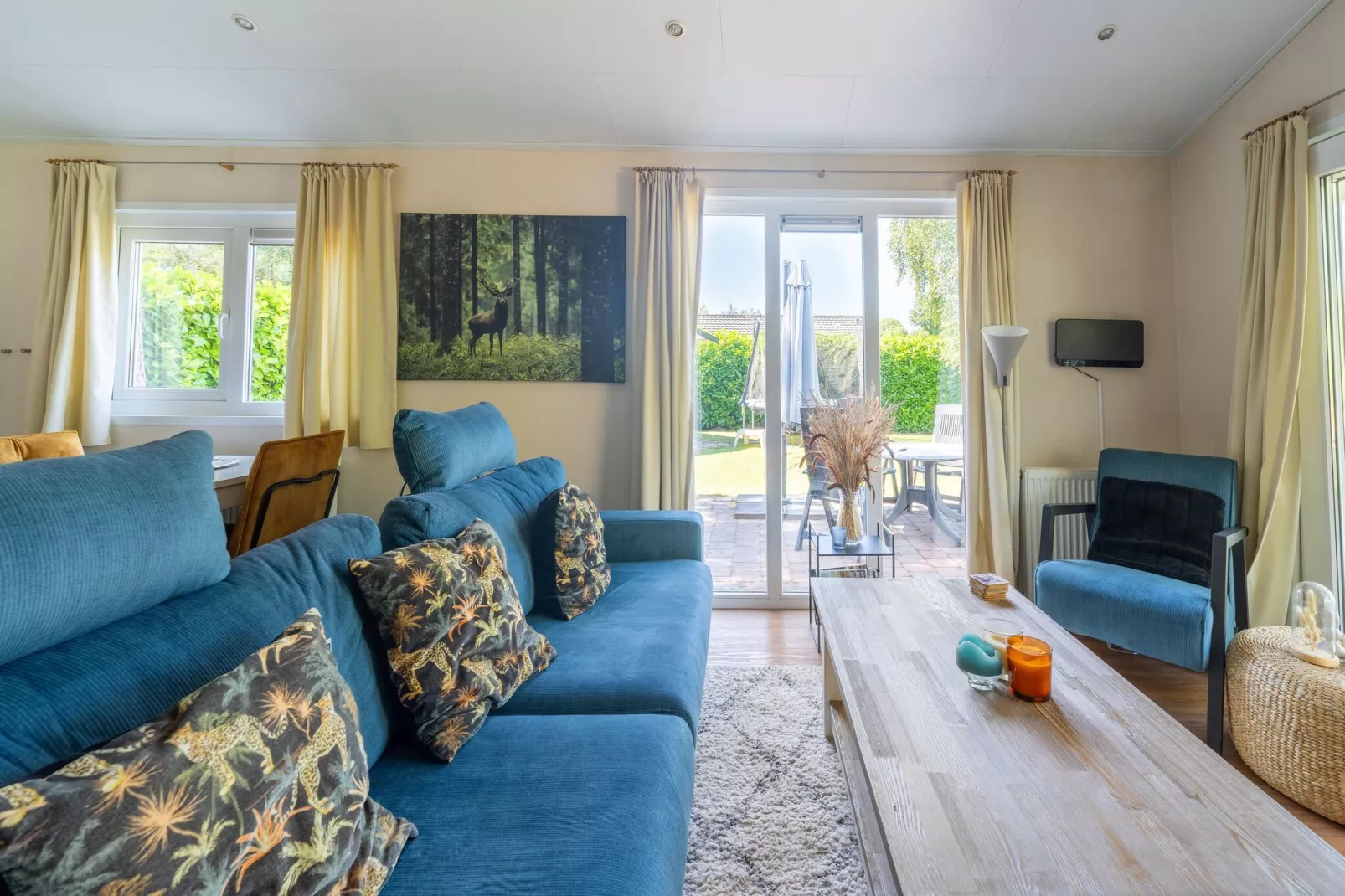 Genieten in Voorthuizen-Living room