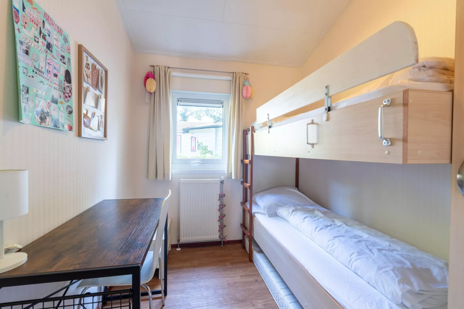Genieten in Voorthuizen-Bedroom