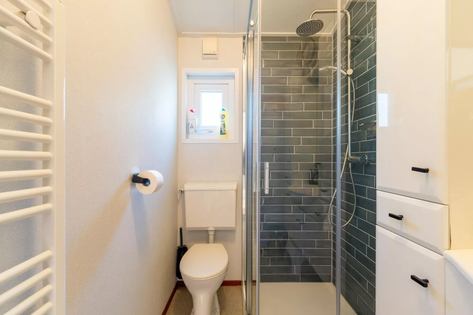 Genieten in Voorthuizen-Bathroom