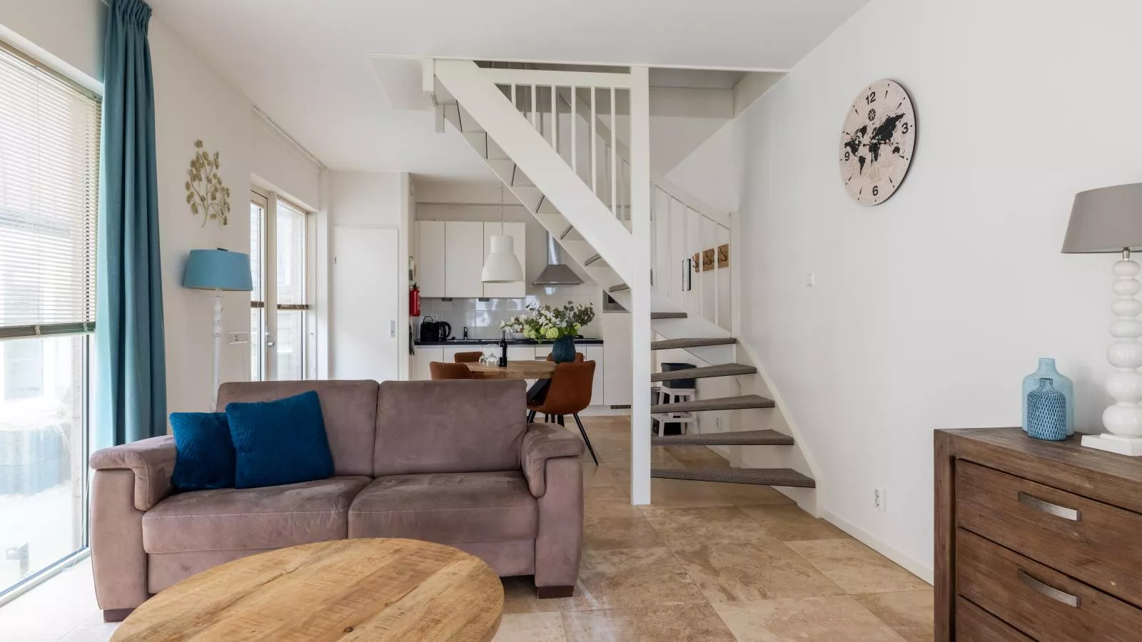 De Platvis-Living room