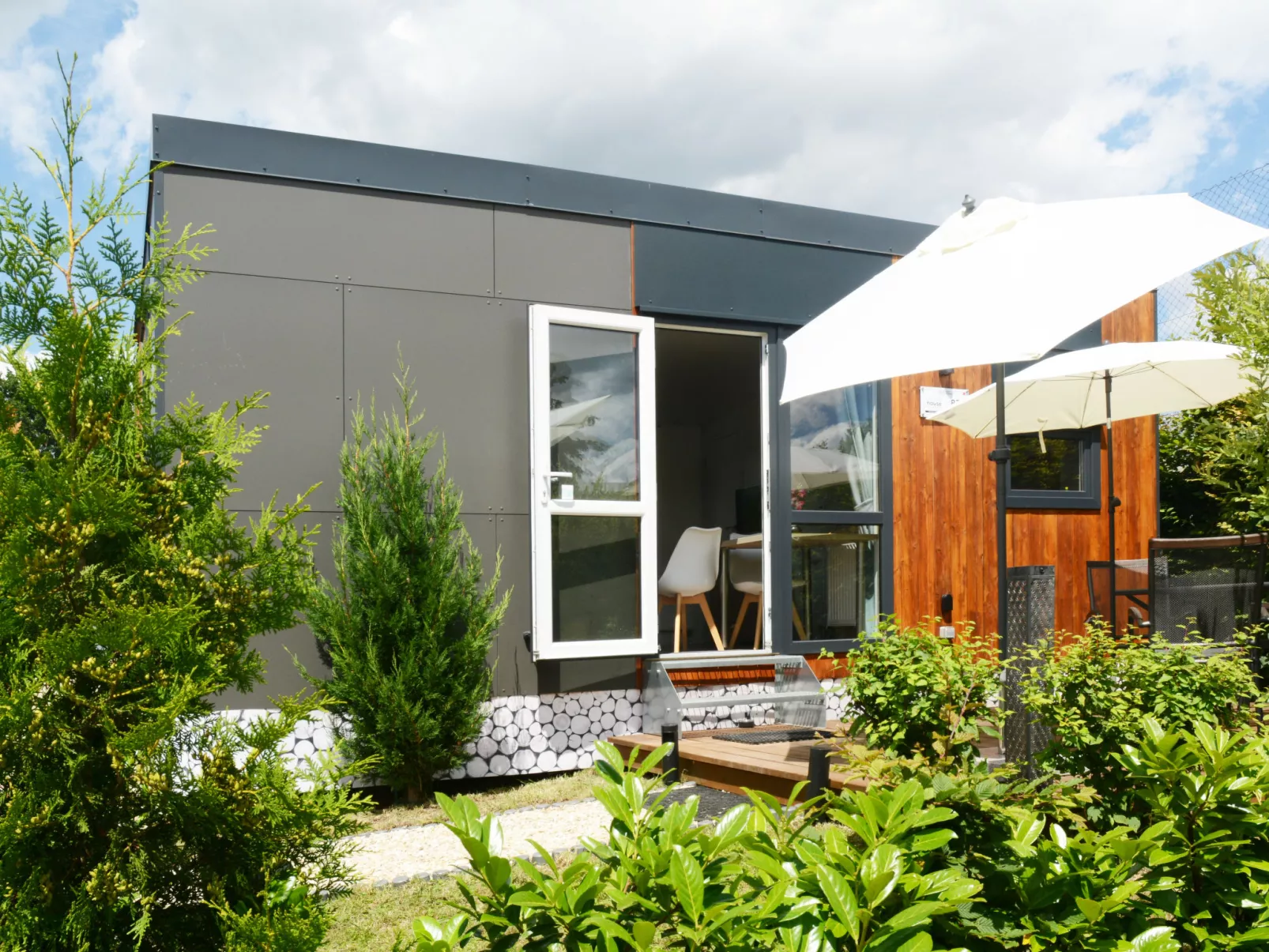 Tiny Haus Marco-Outside