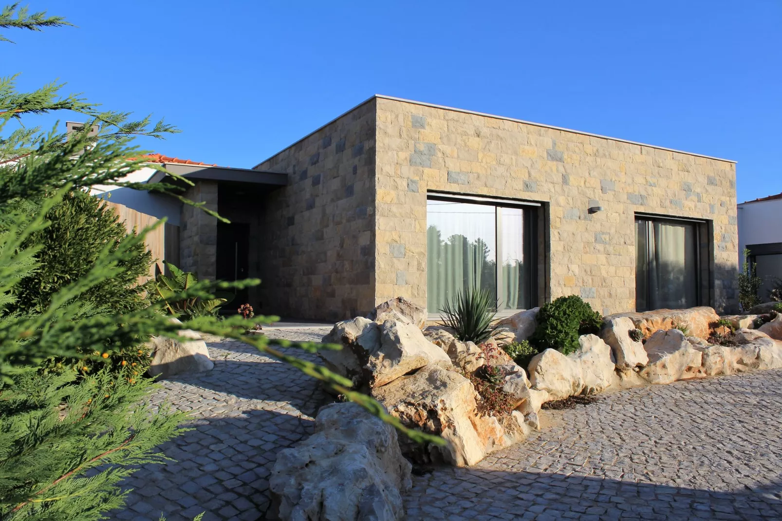 Villa Colina-Exterior summer
