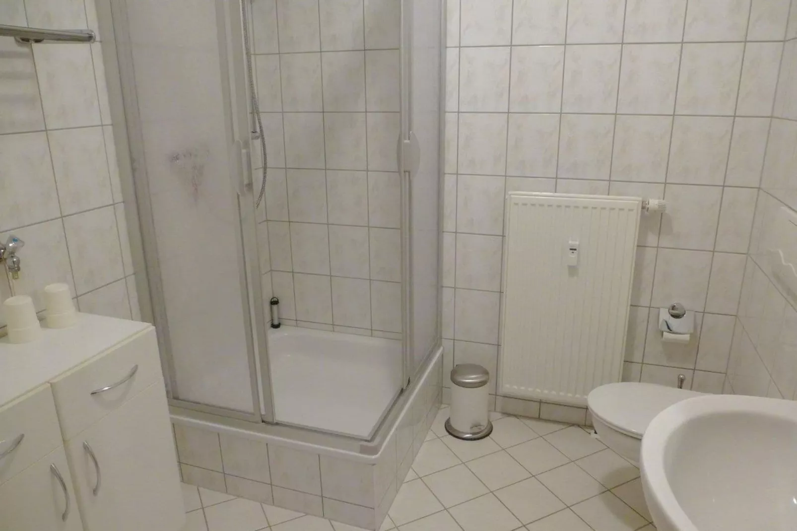 Villa im Erzgebirge-Bathroom