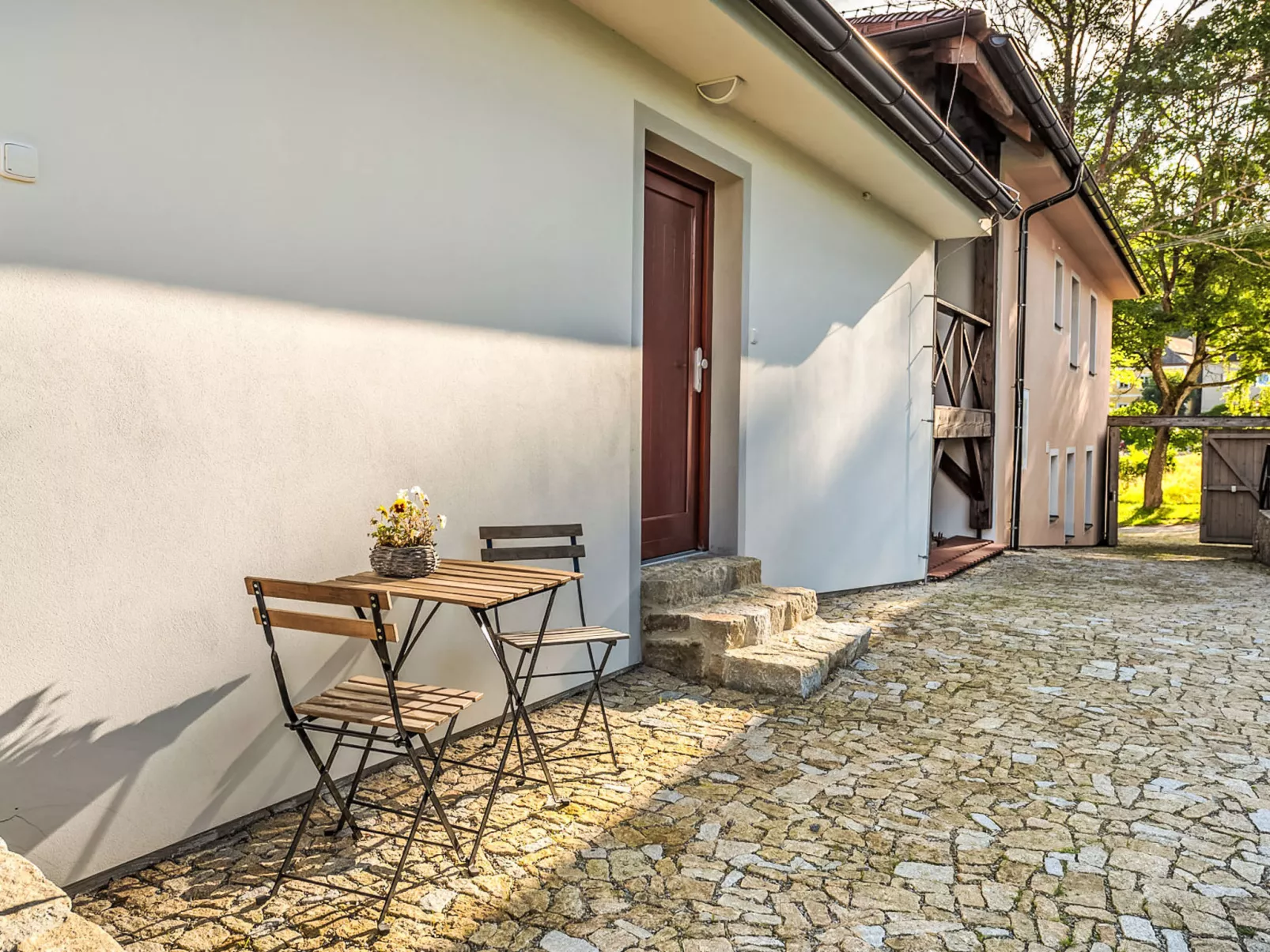 Zvonková-Outside